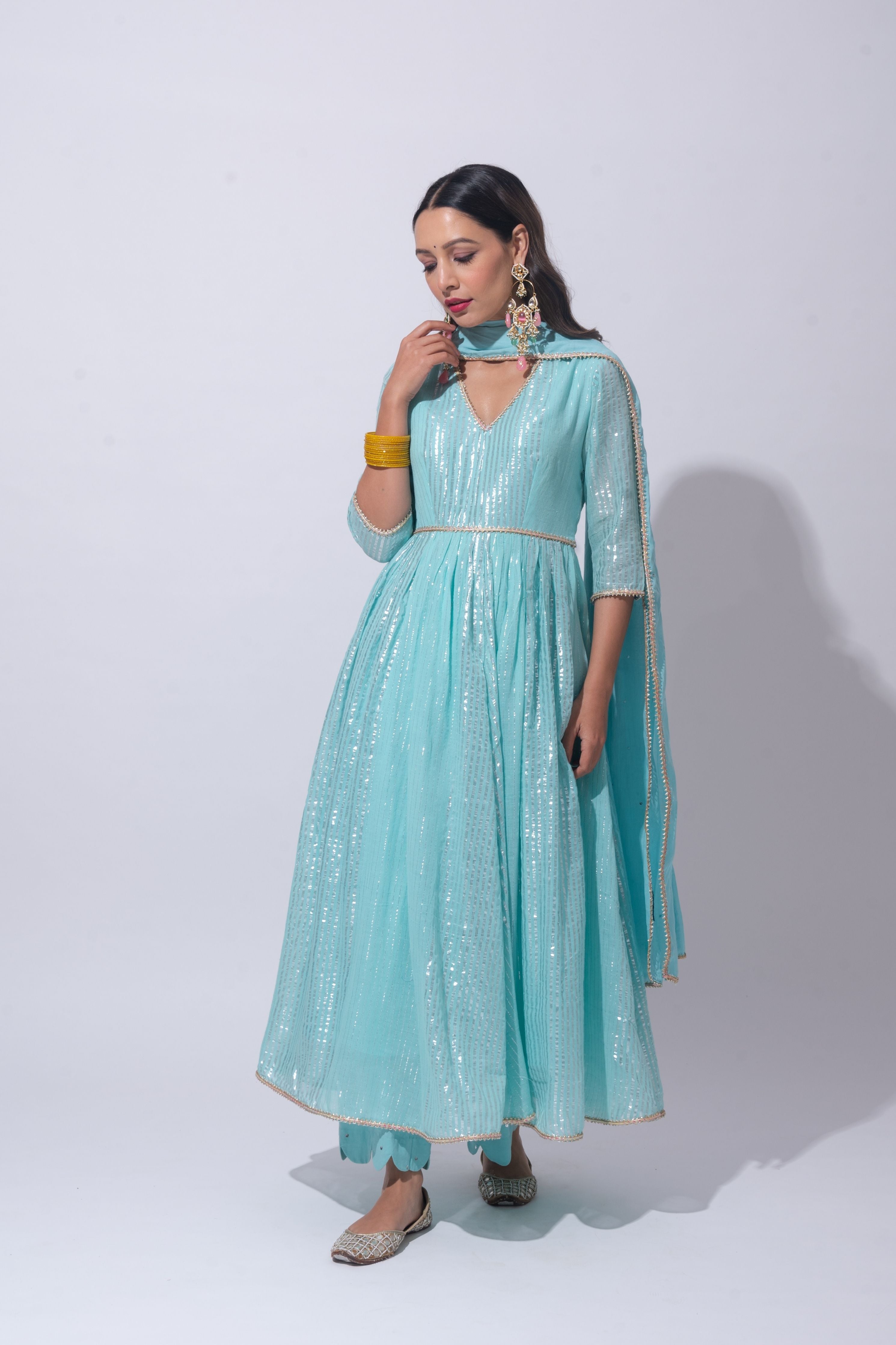 Aasmani Kurta Set