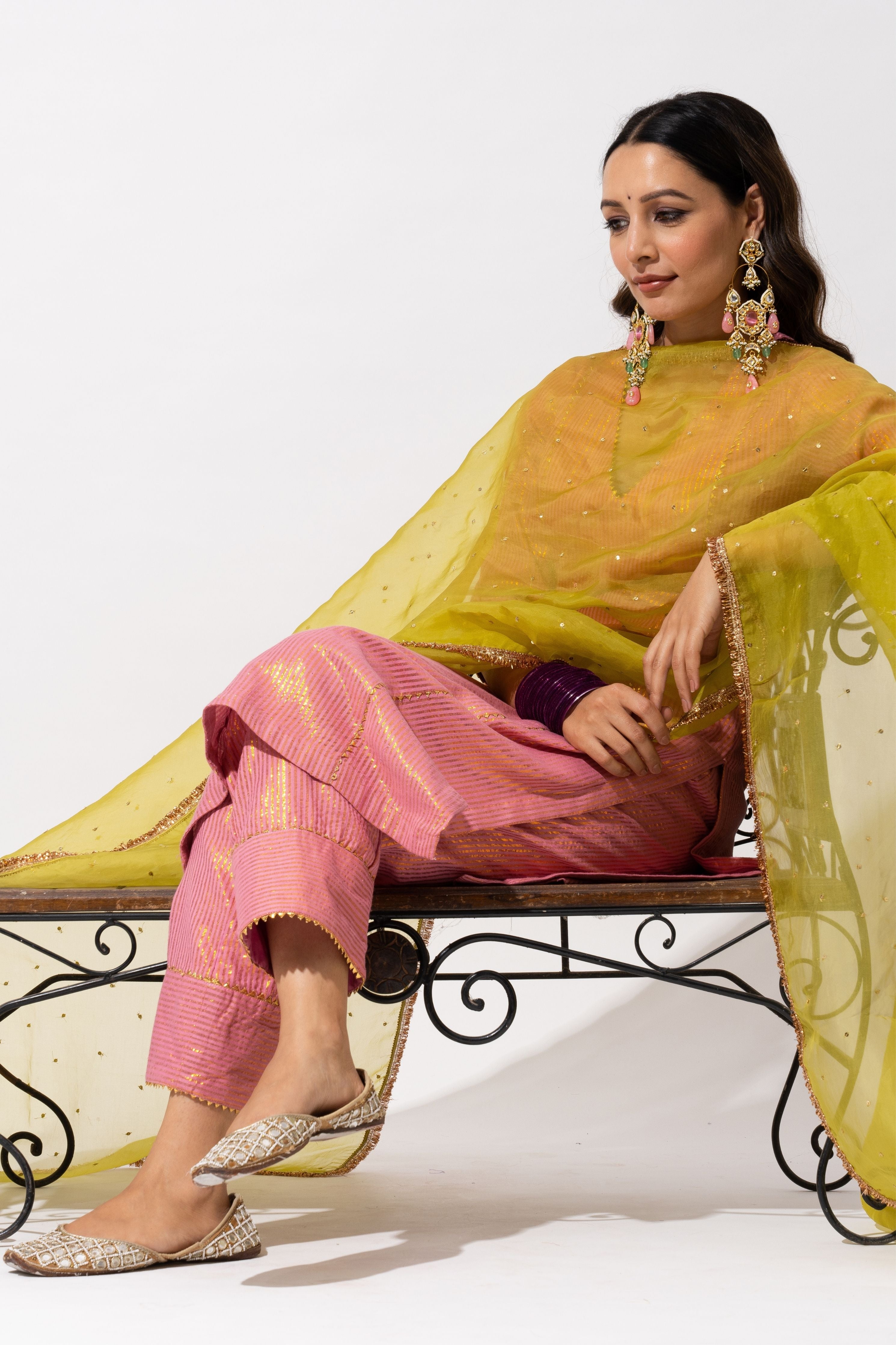 Aisha Zari Kurta Set