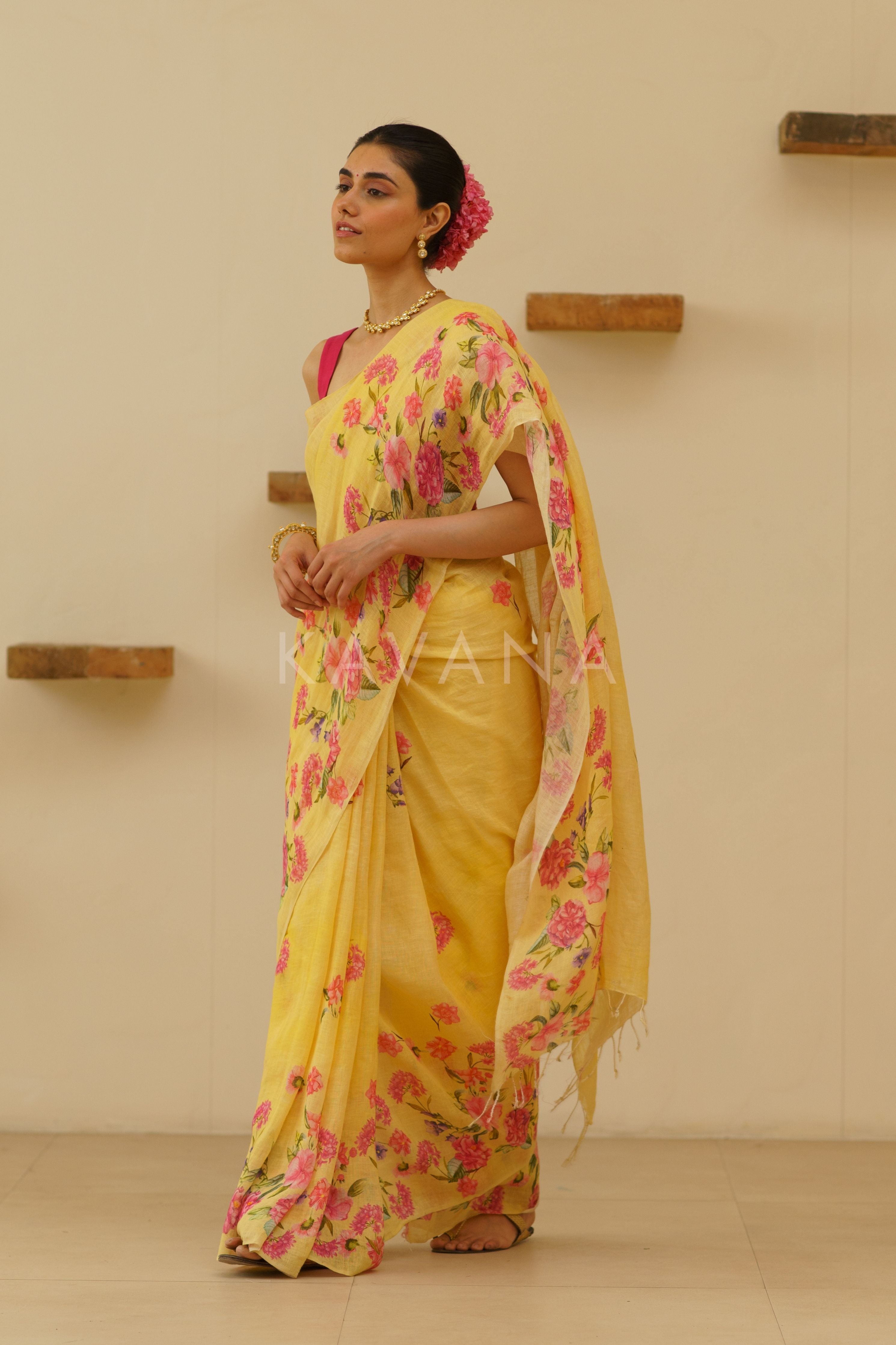 Amla Linen Sari