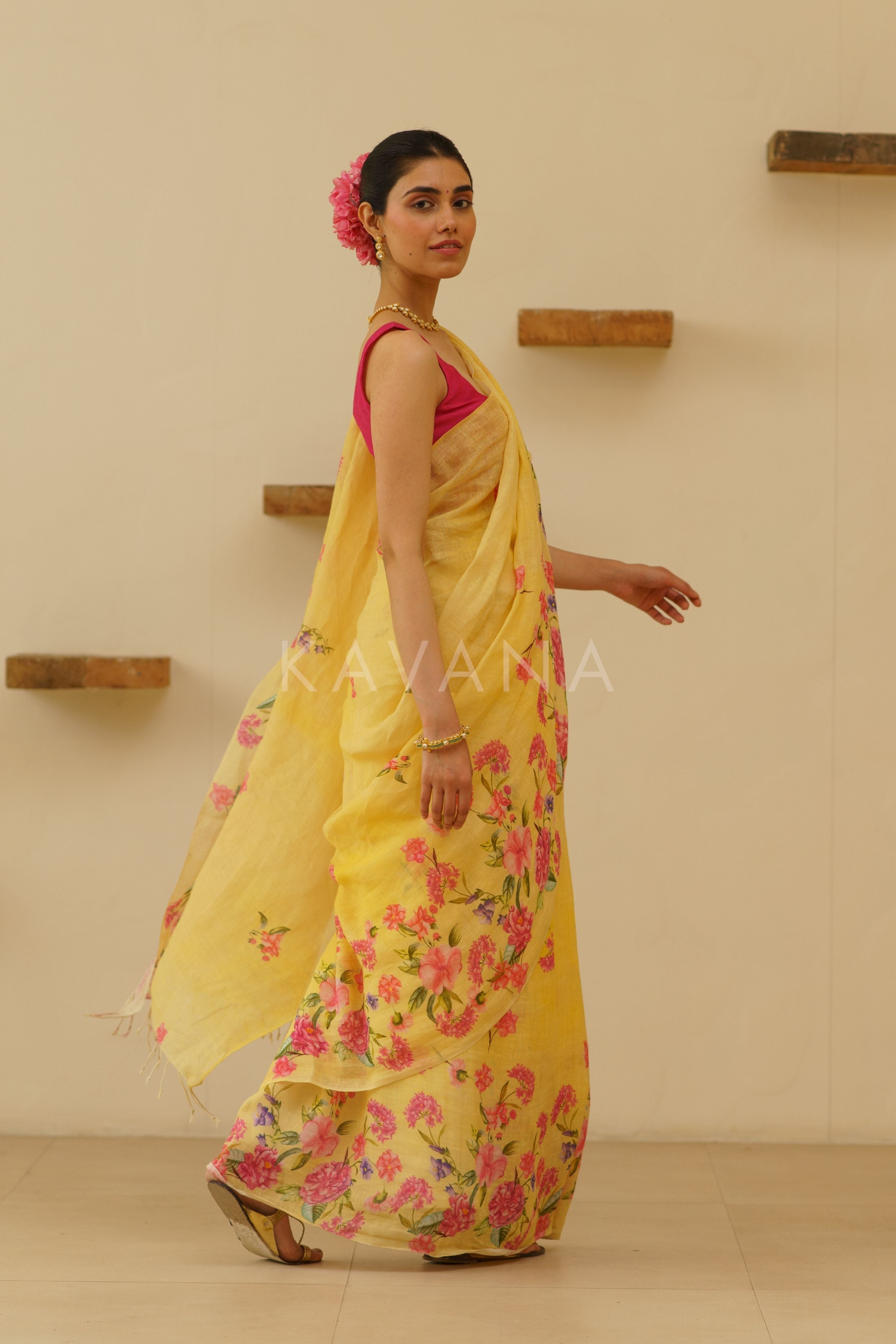 Amla Linen Sari