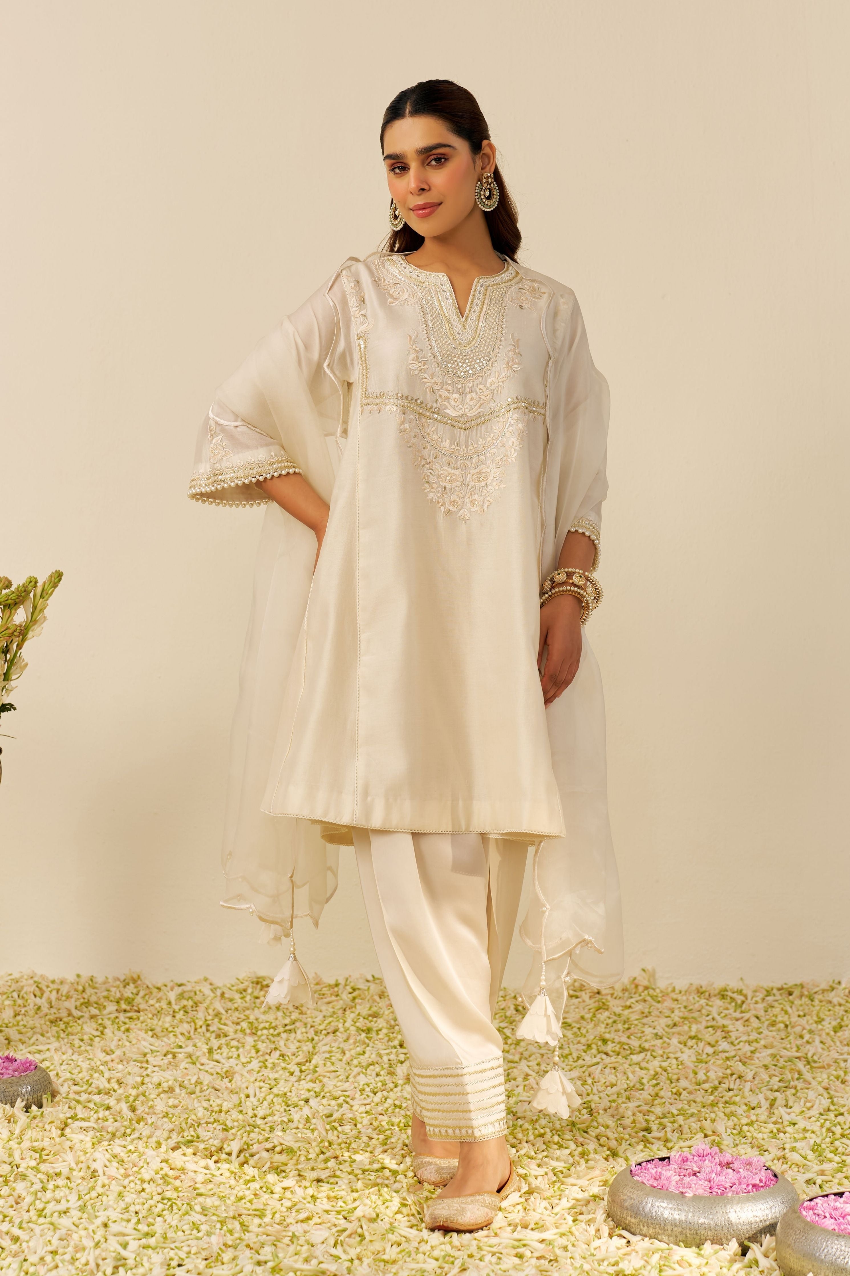 Aiza Short Ivory Chauga Set With Dupatta