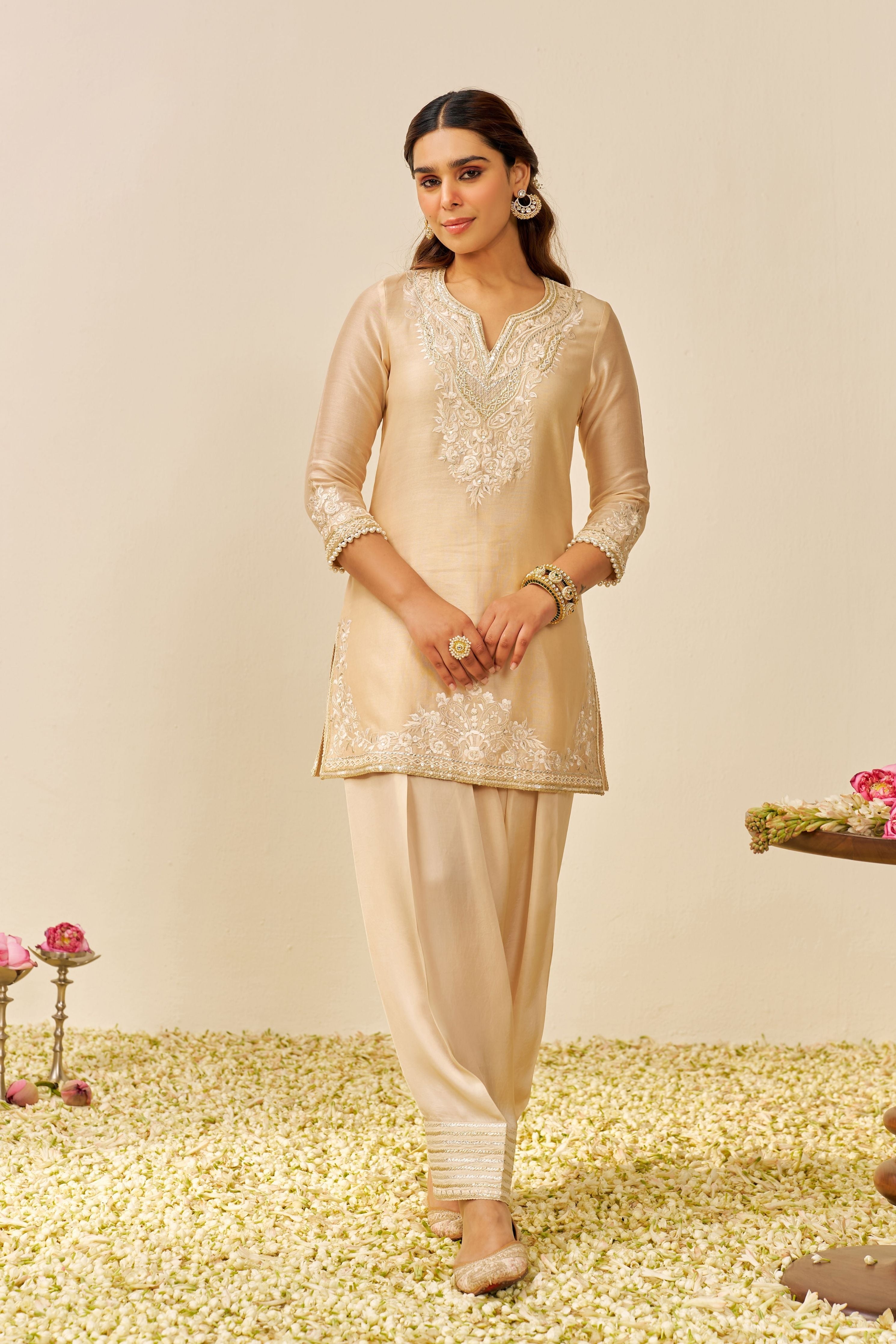 Haniya Short Beige Kurta Set