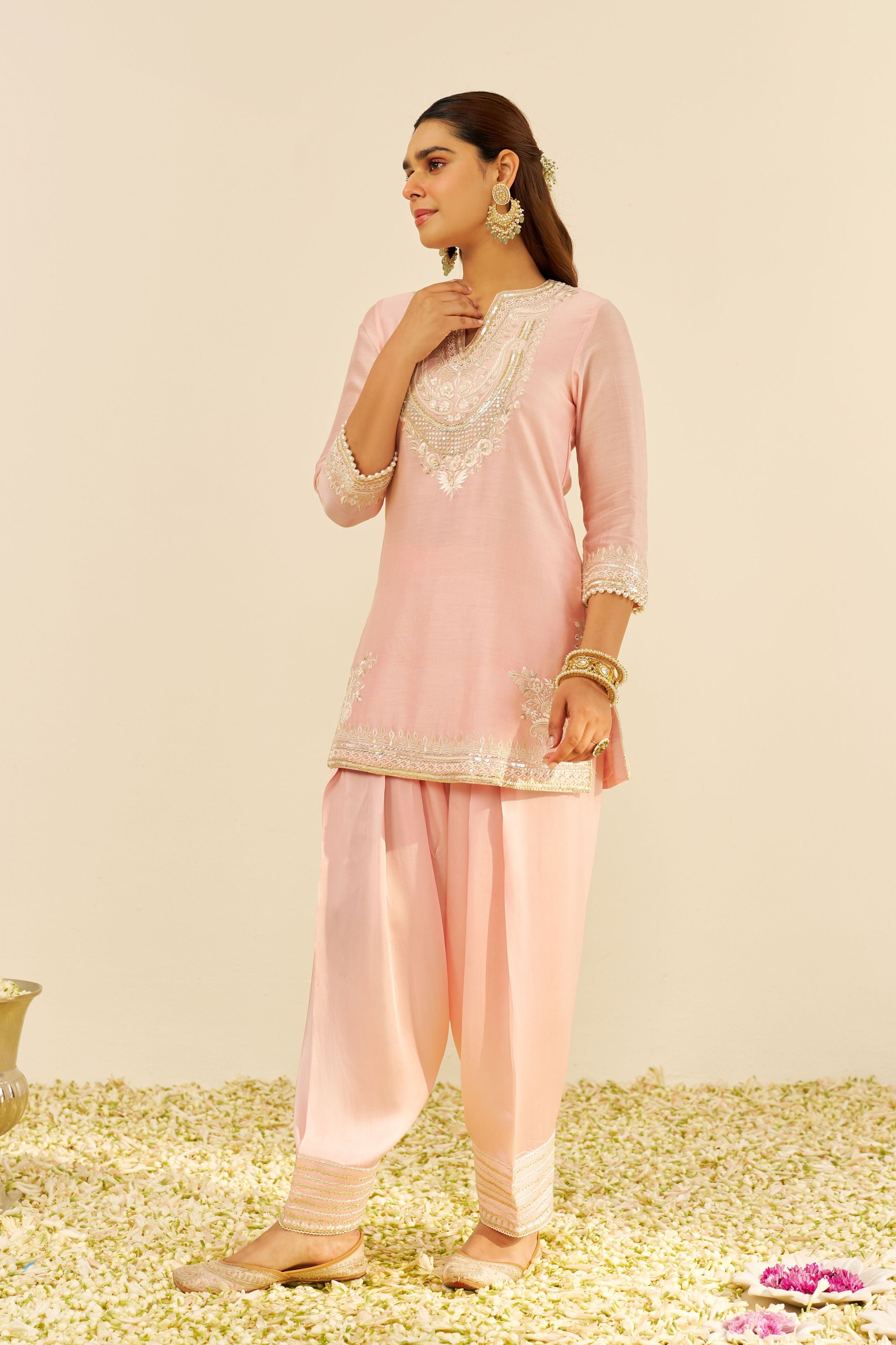 Sara Short Pink Kurta Set With Dupatta