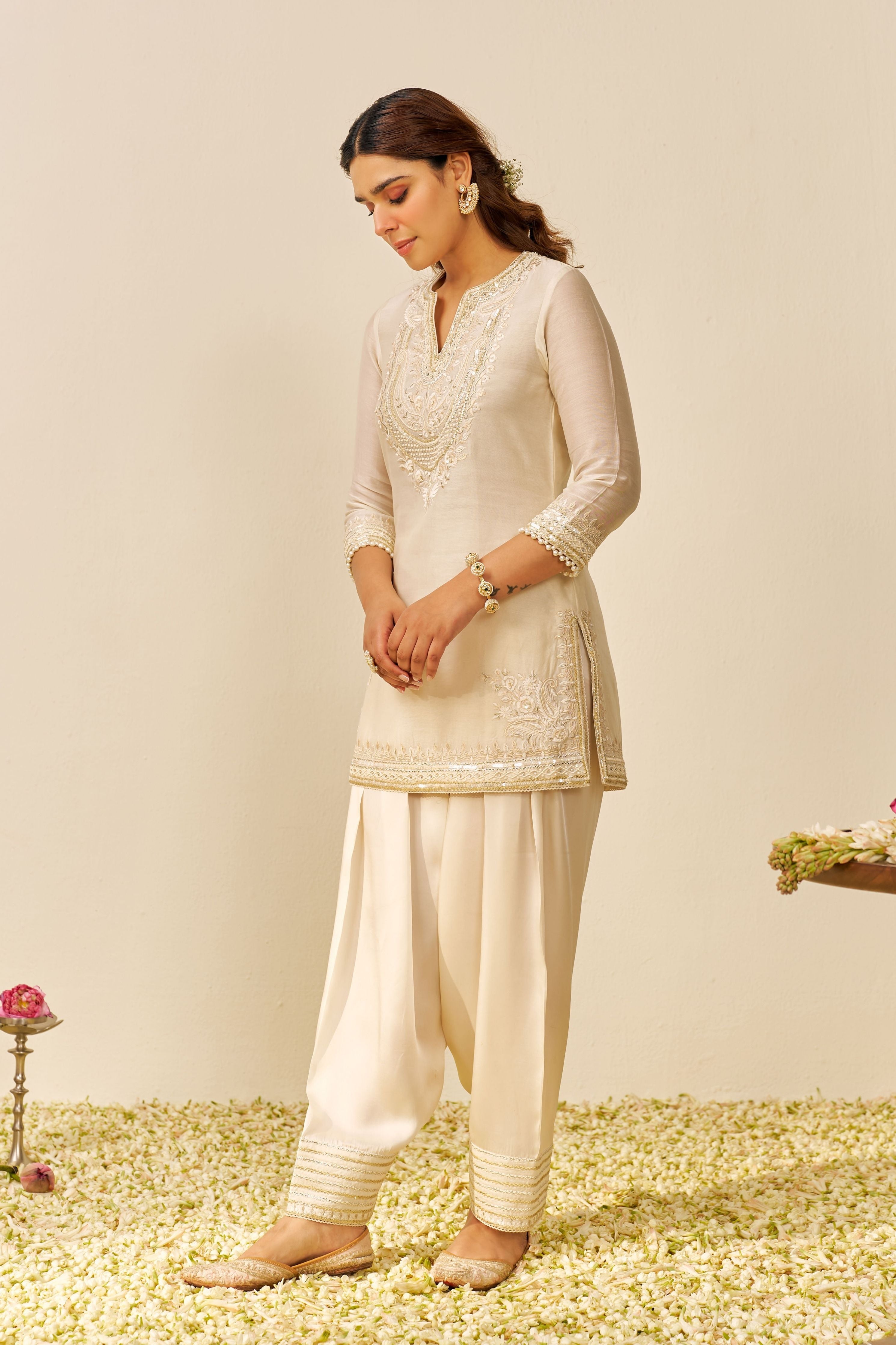 Sara Ivory Kurta Set