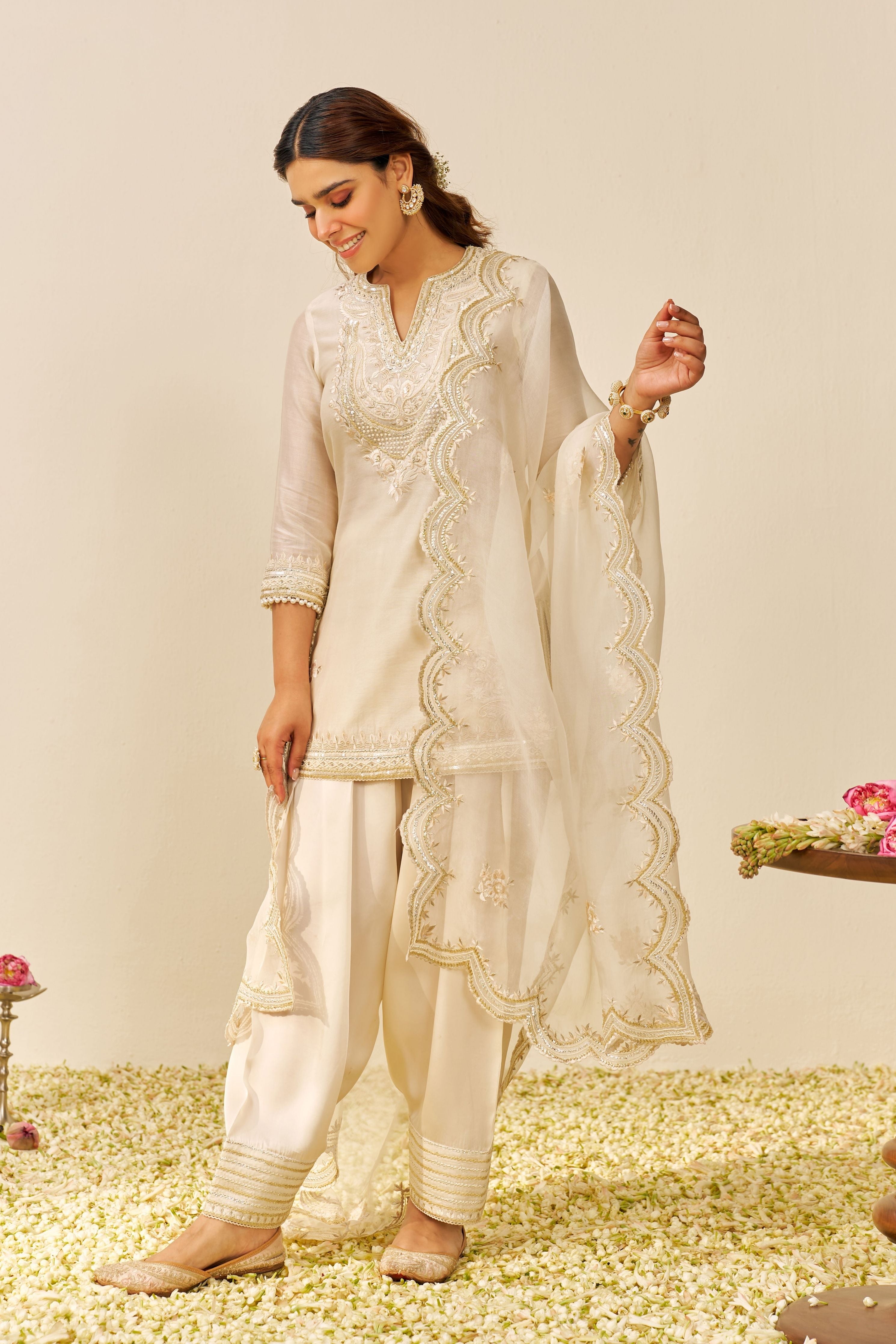 Sara Ivory Kurta Set