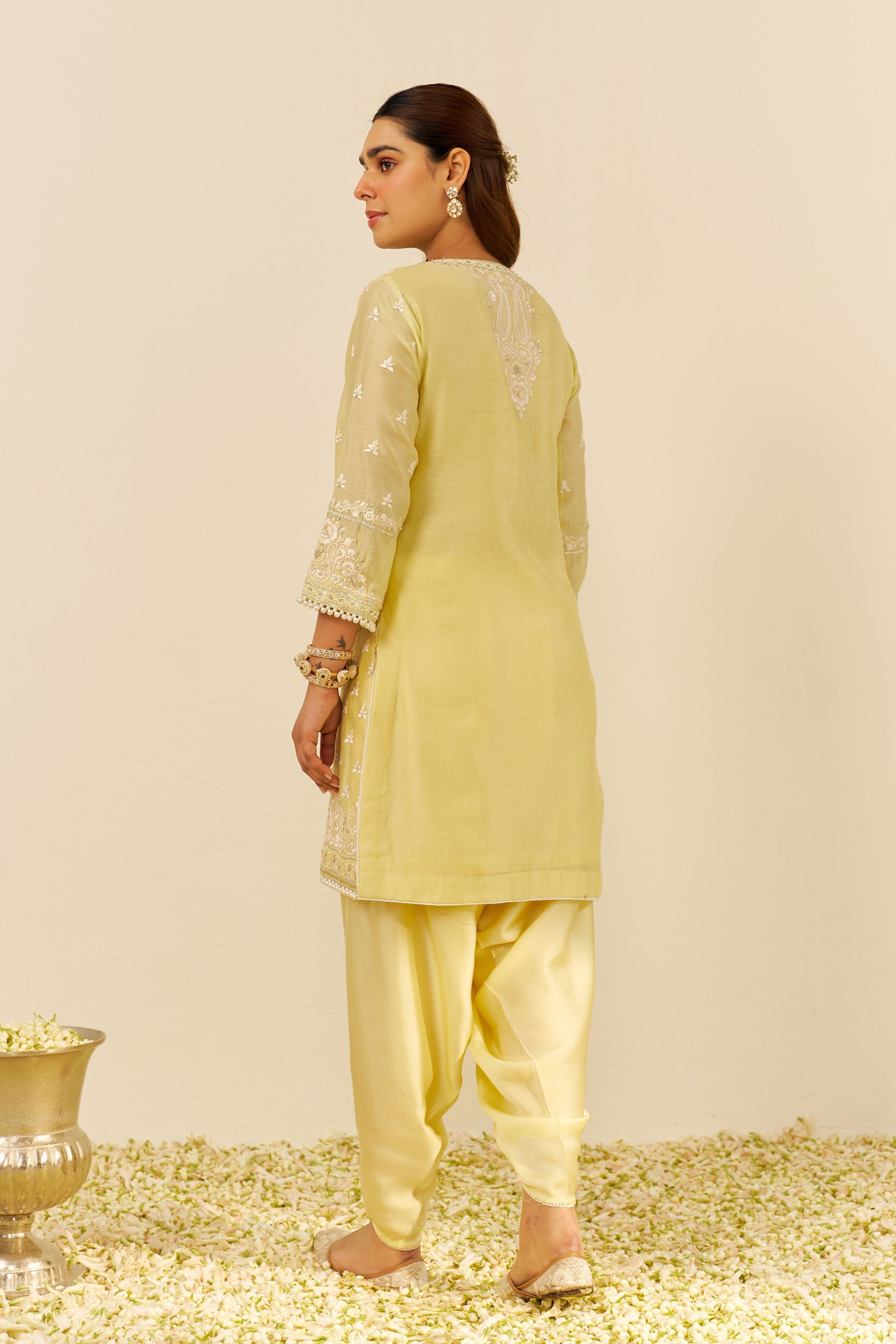 Zaisha Short Yellow Kurta Set