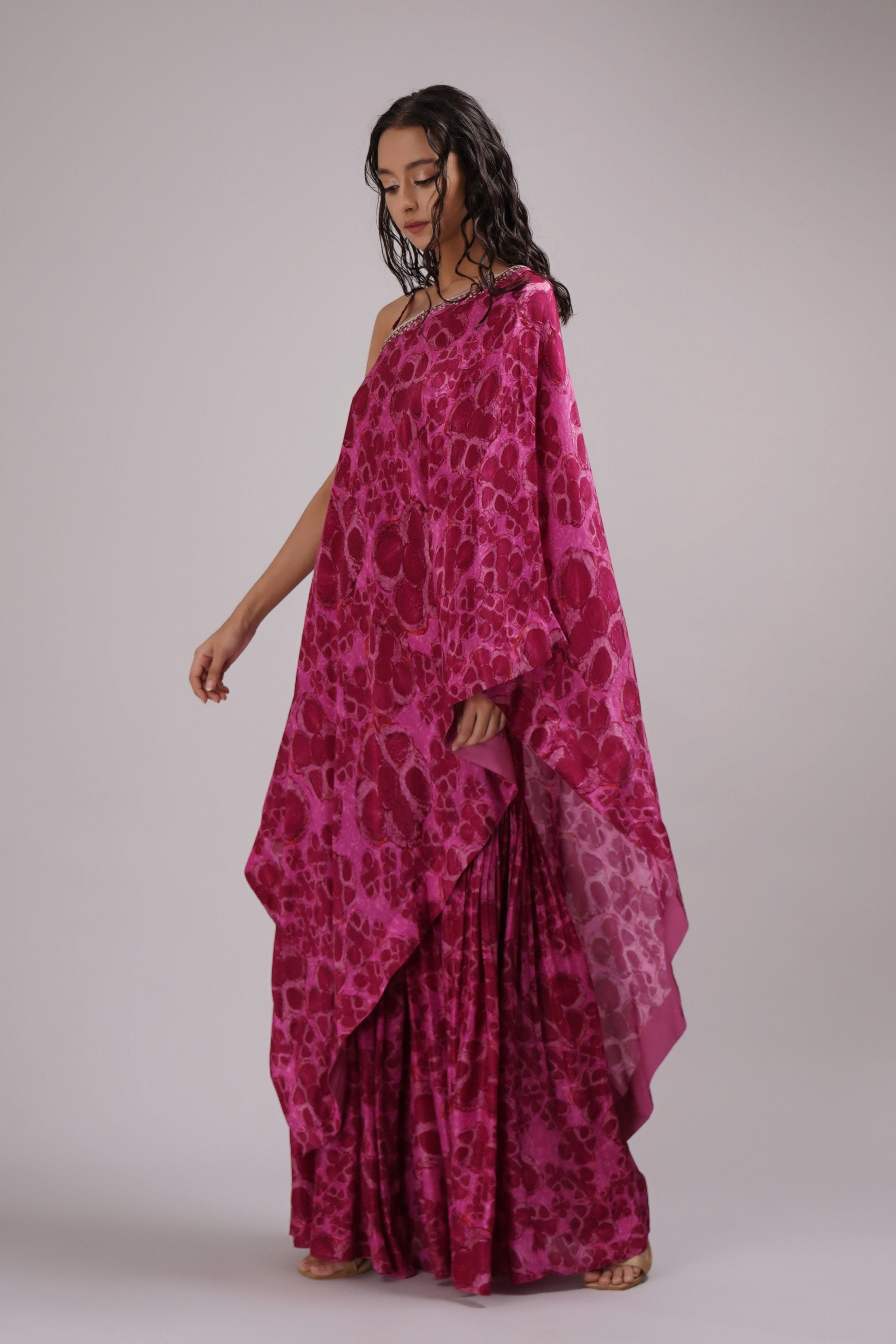 Embelia Sharara Set