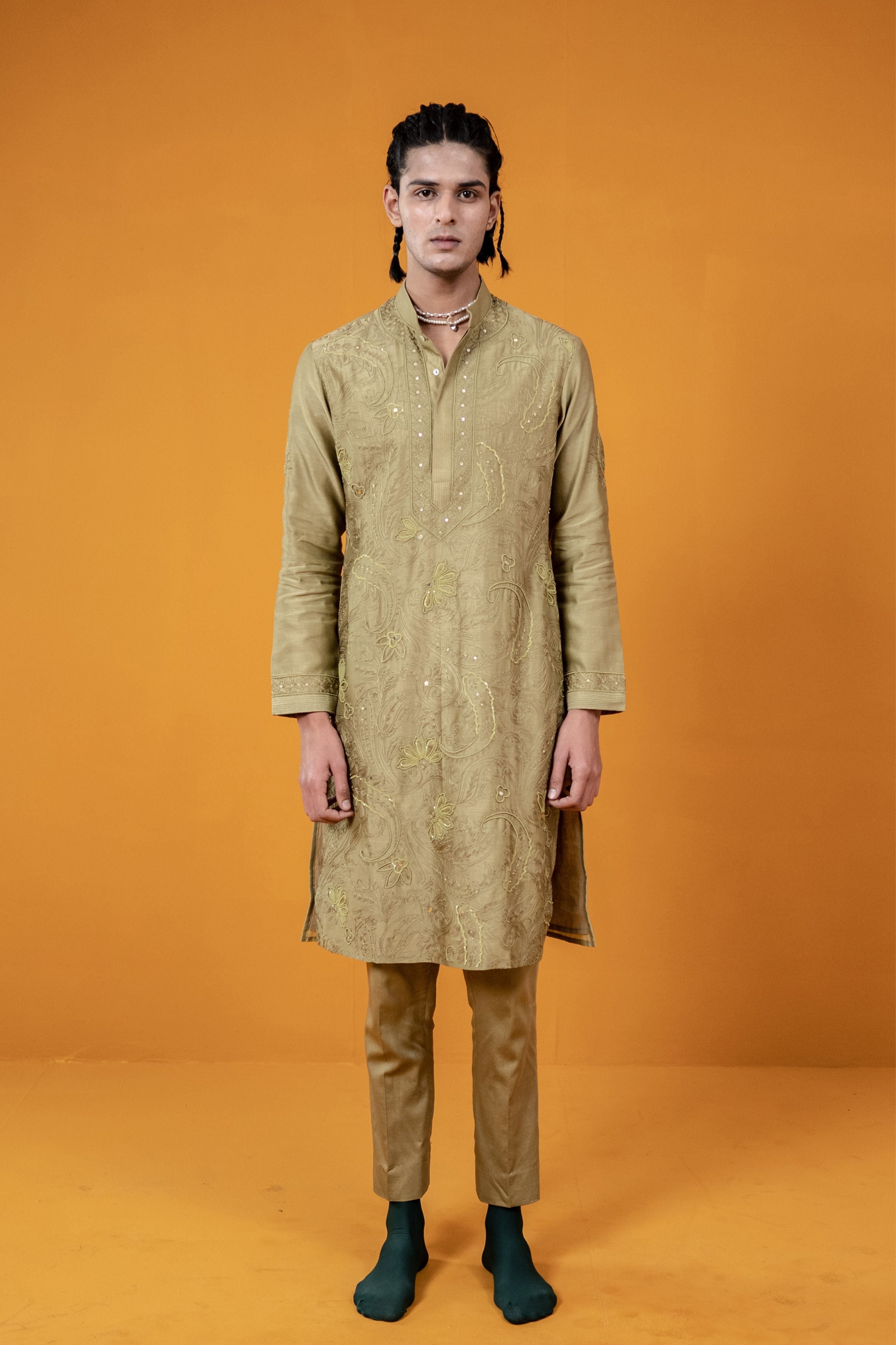 Bay Leaf Pompous Paisley Kurta Set