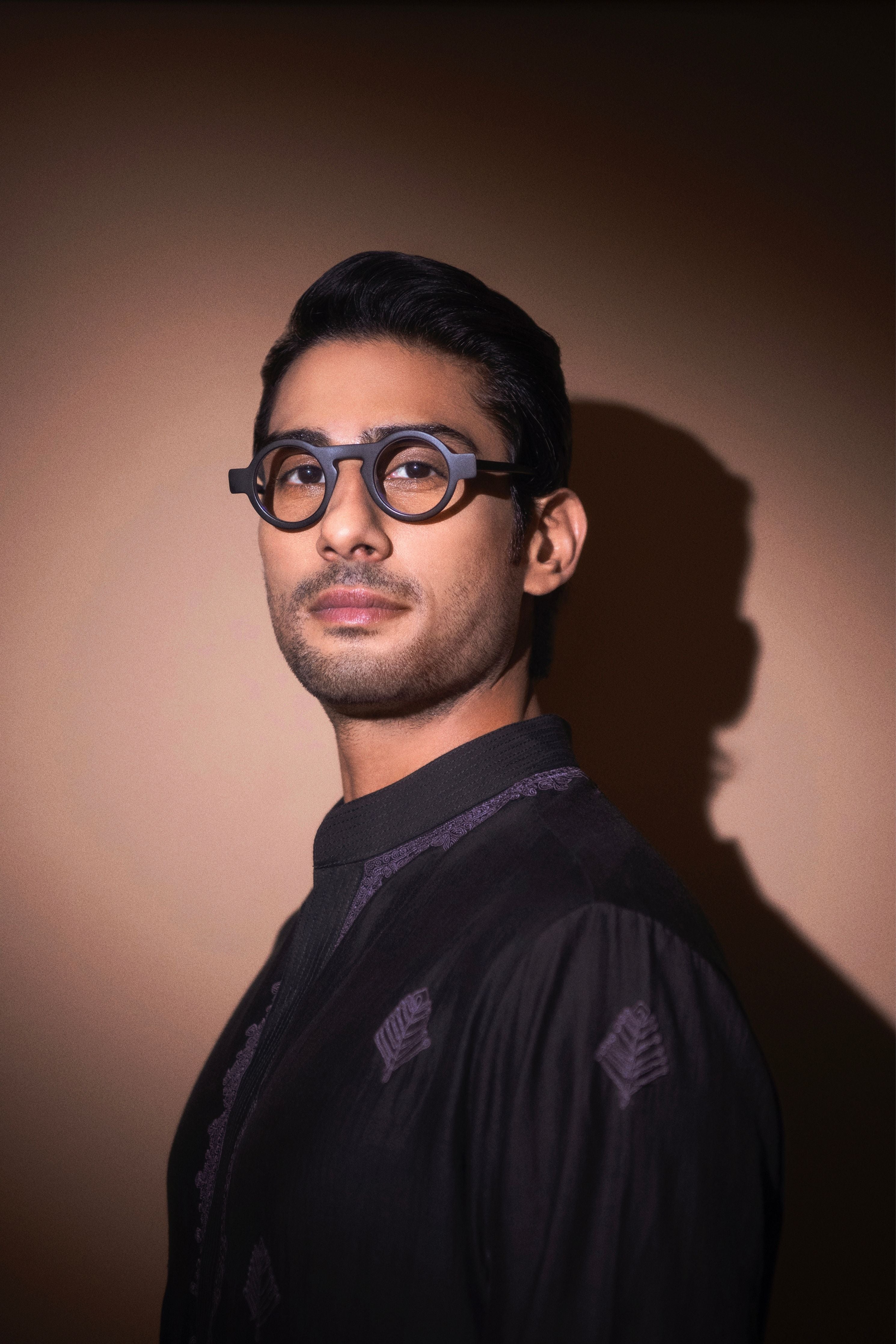 Prateik In Black Aztec Kurta Set