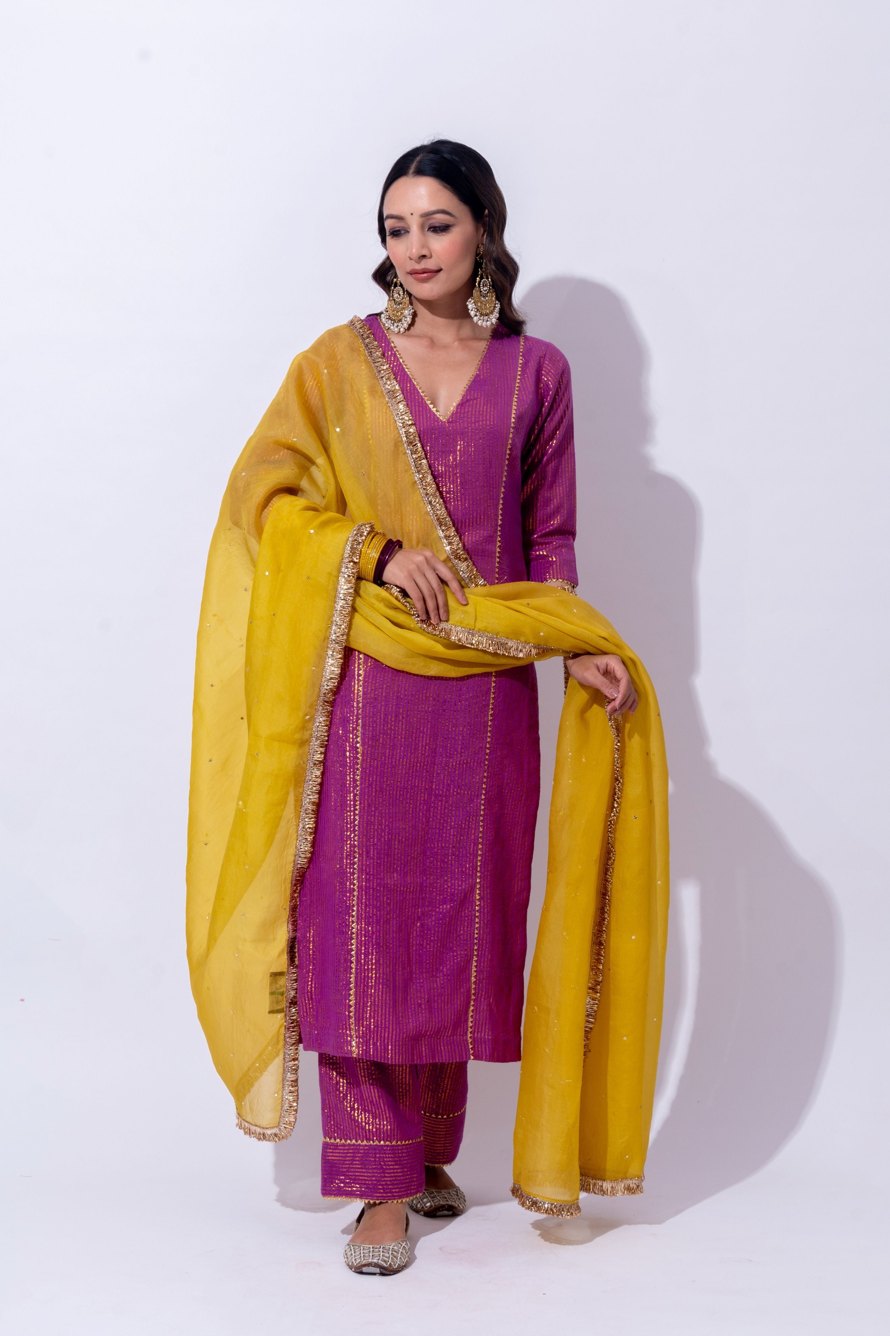 Bulbul Zari Kurta Set