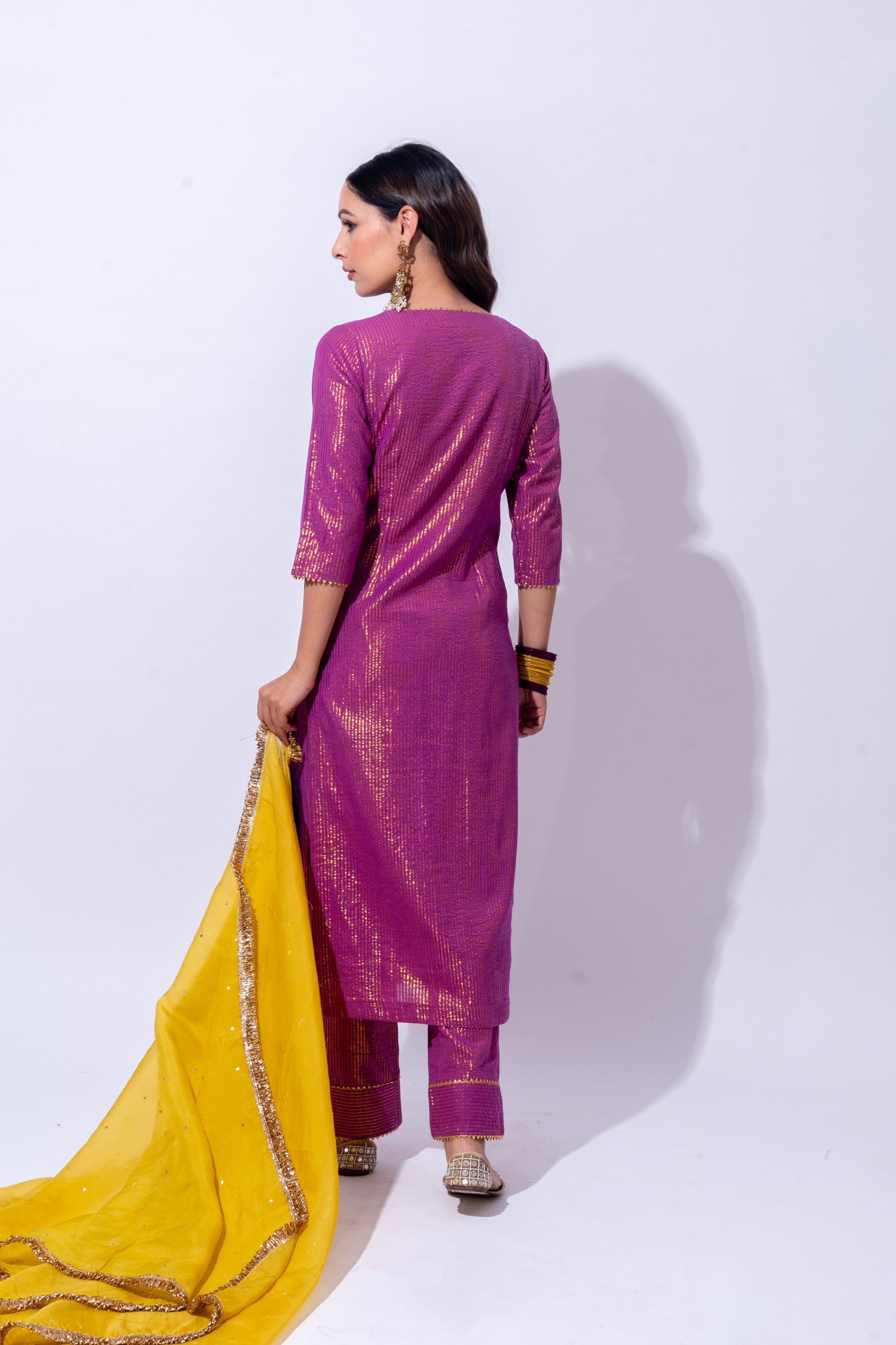 Bulbul Zari Kurta Set