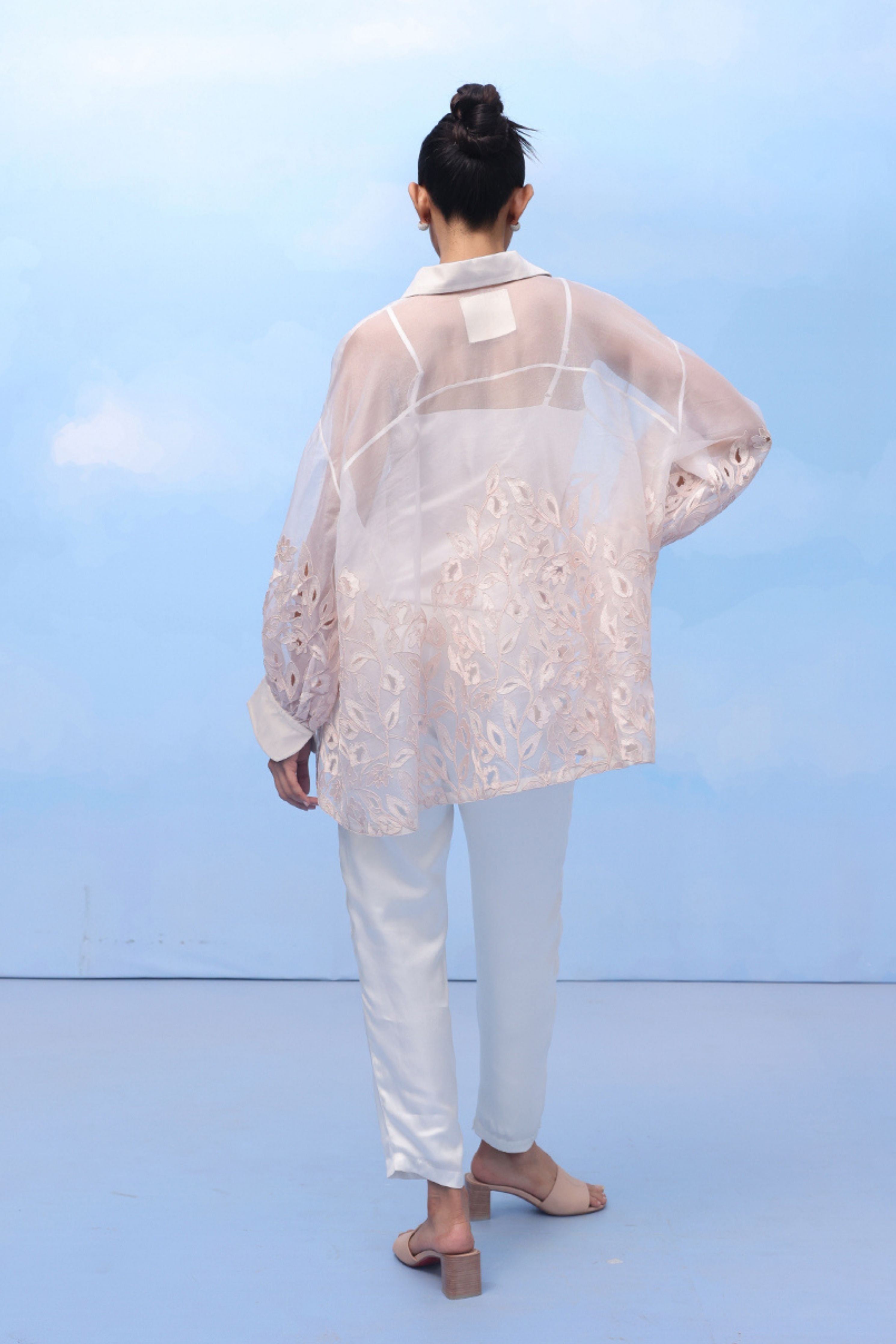 Soft Illusion