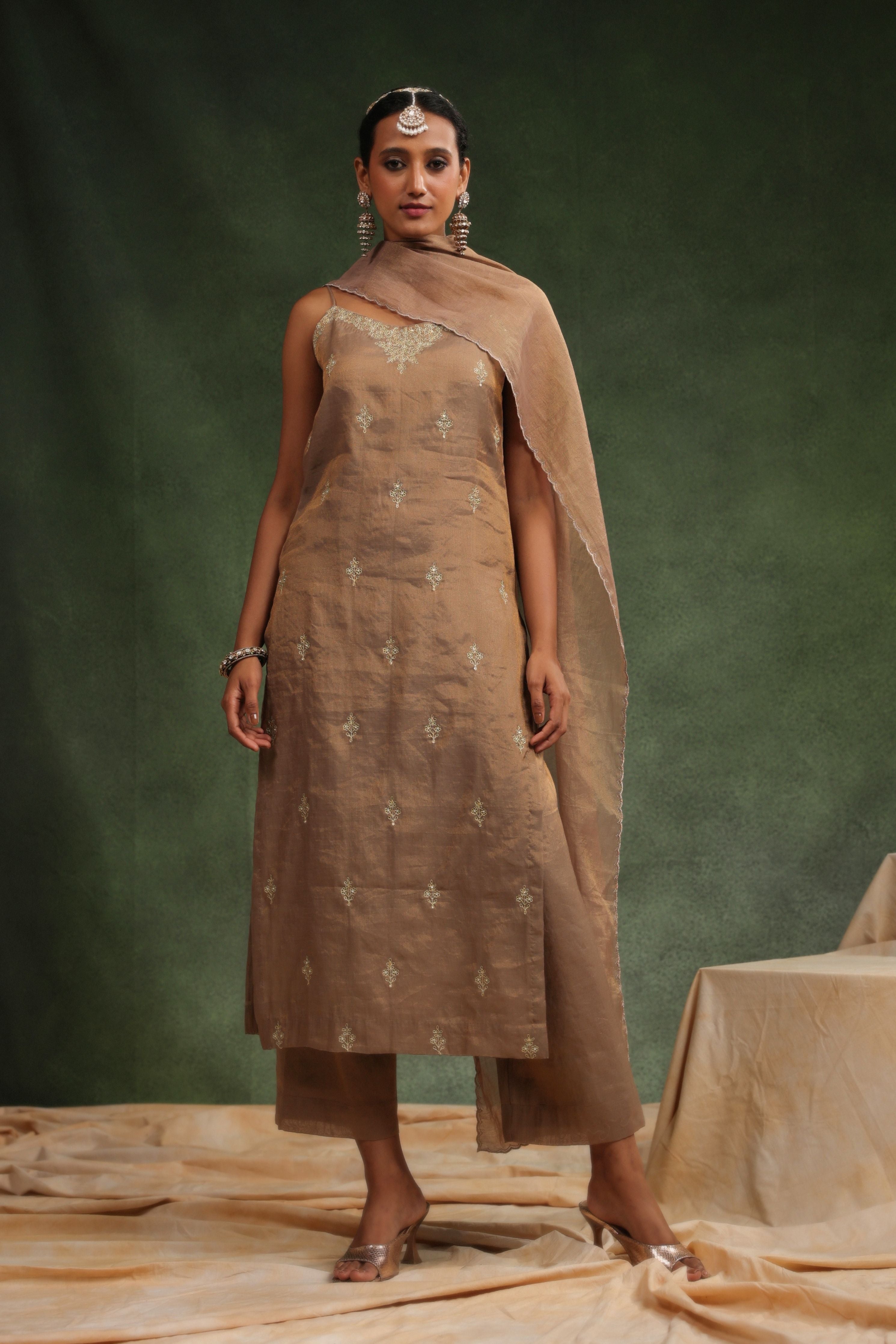 Fall In Love Kurta Set