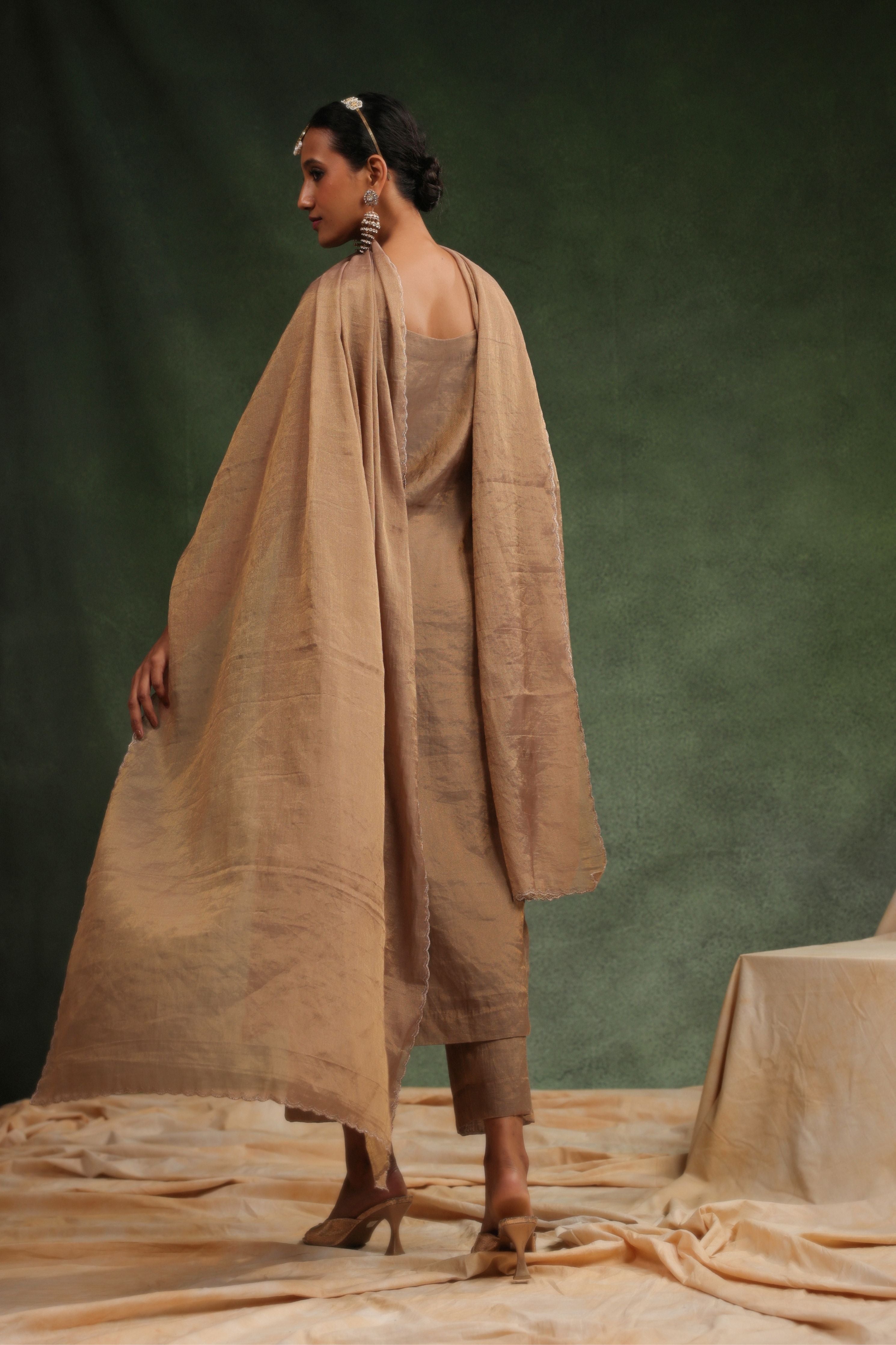 Fall In Love Kurta Set