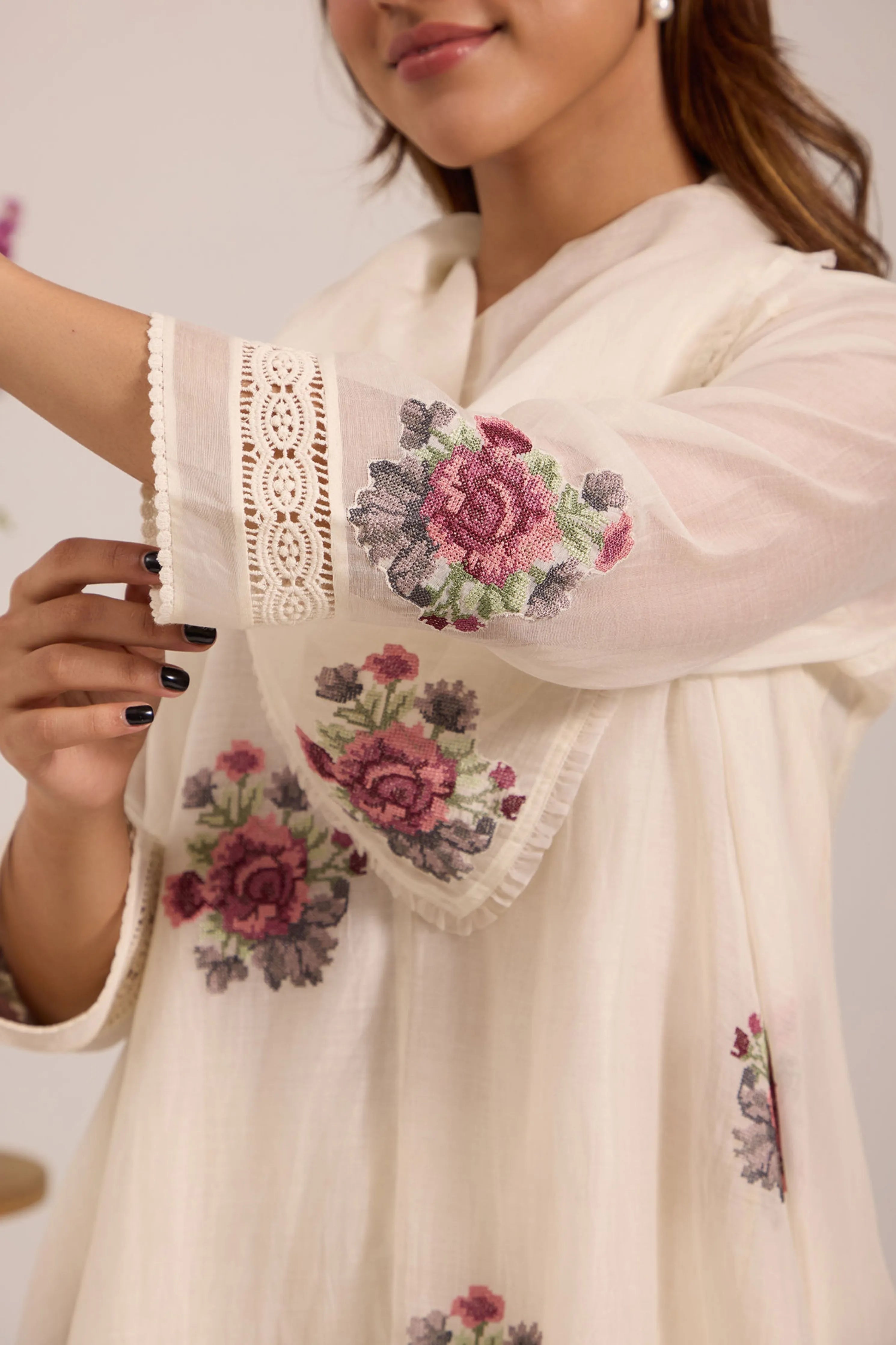 Off White Embroidered Kurta Set