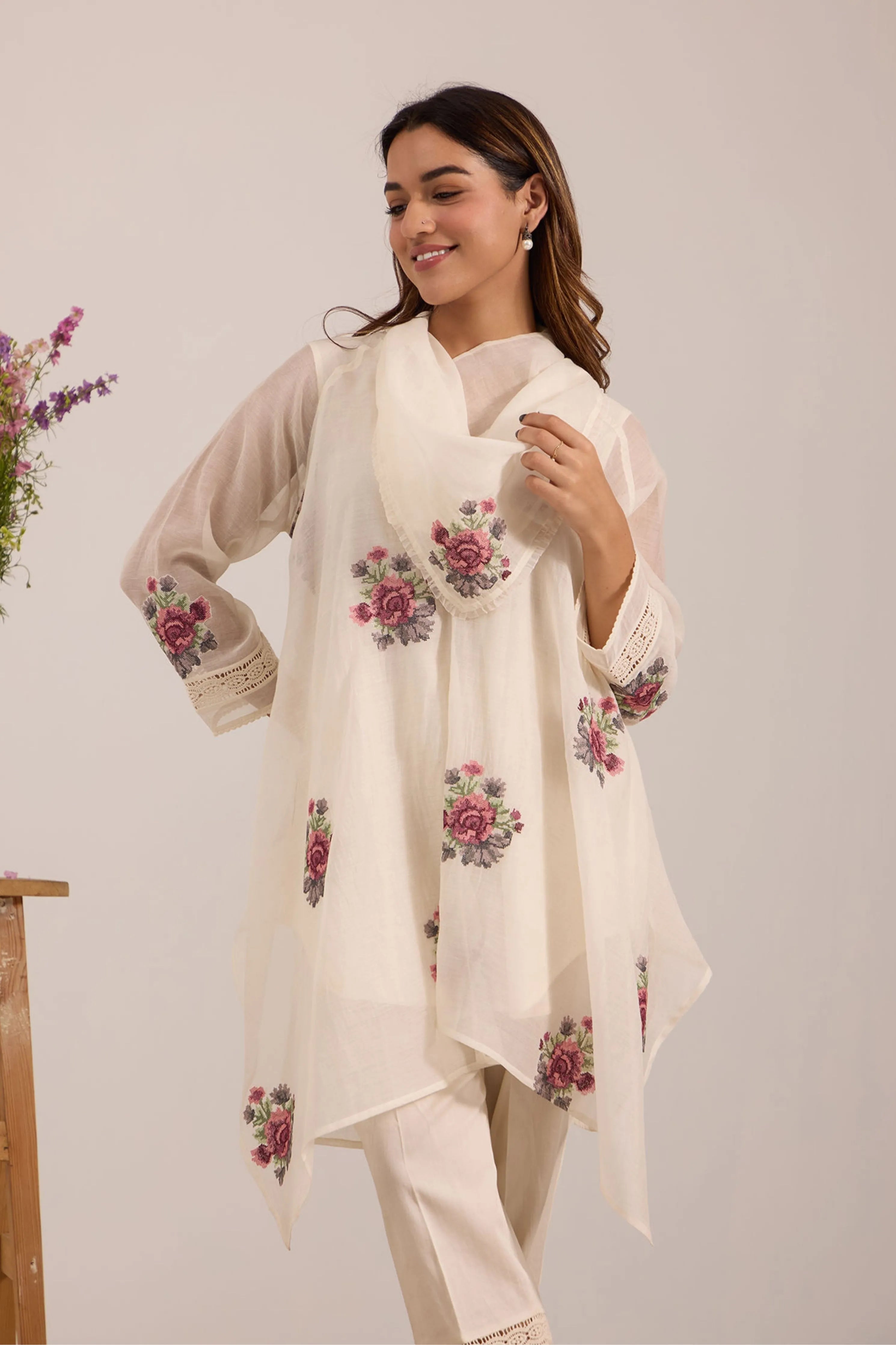 Off White Embroidered Kurta Set