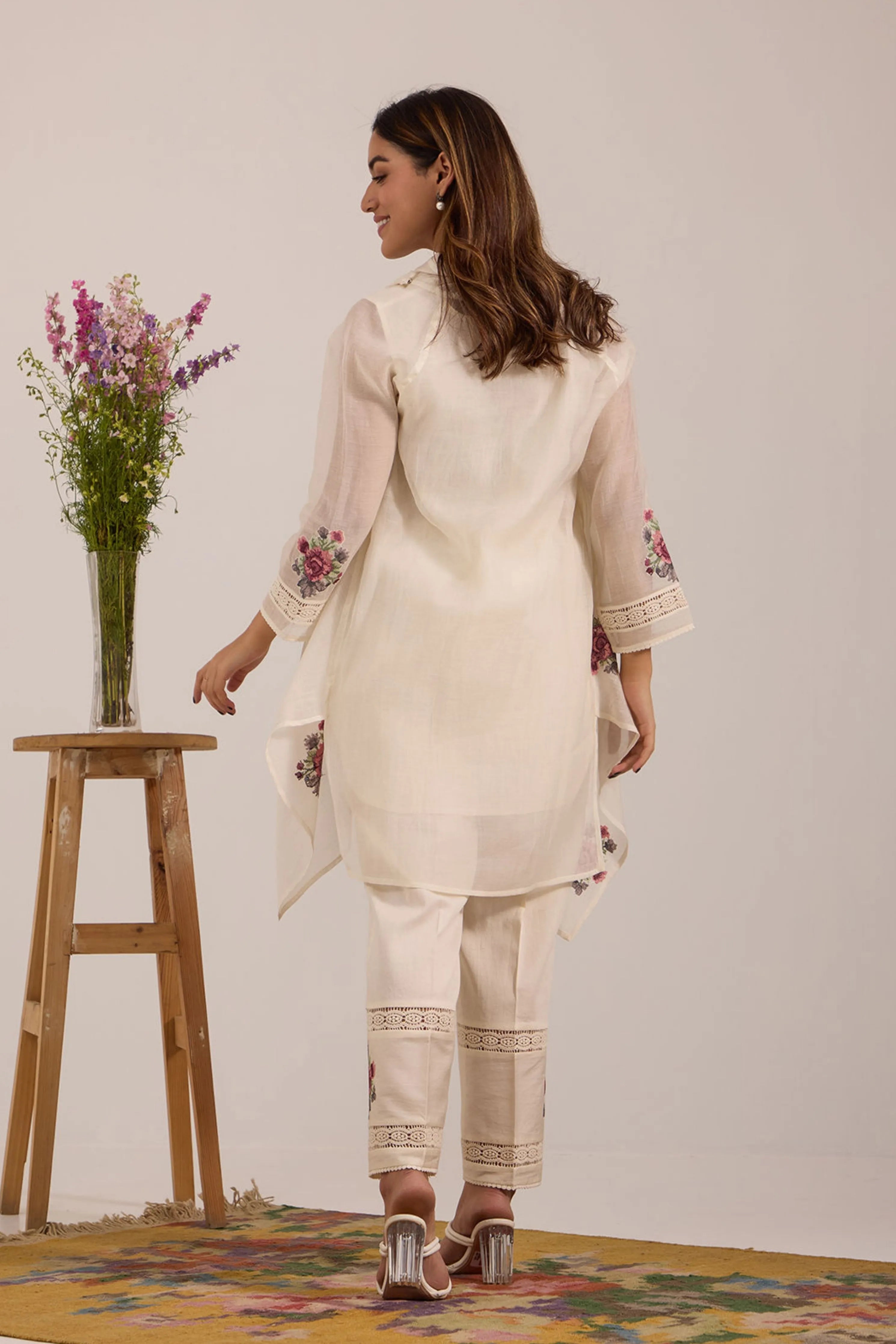 Off White Embroidered Kurta Set