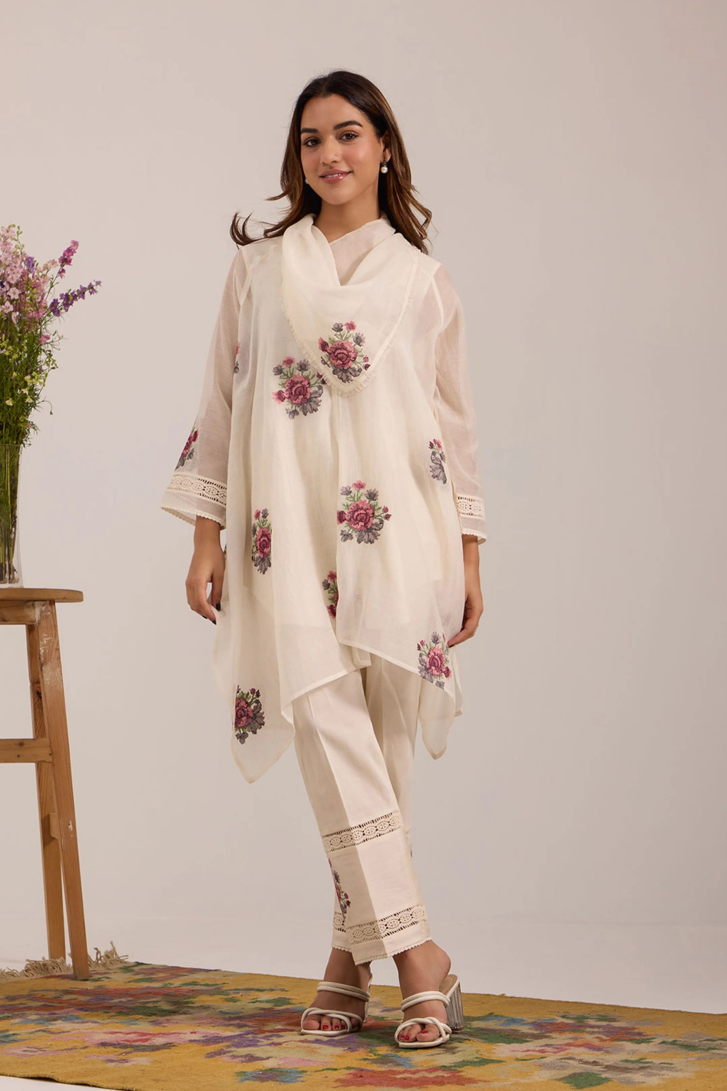 Off White Embroidered Kurta Set