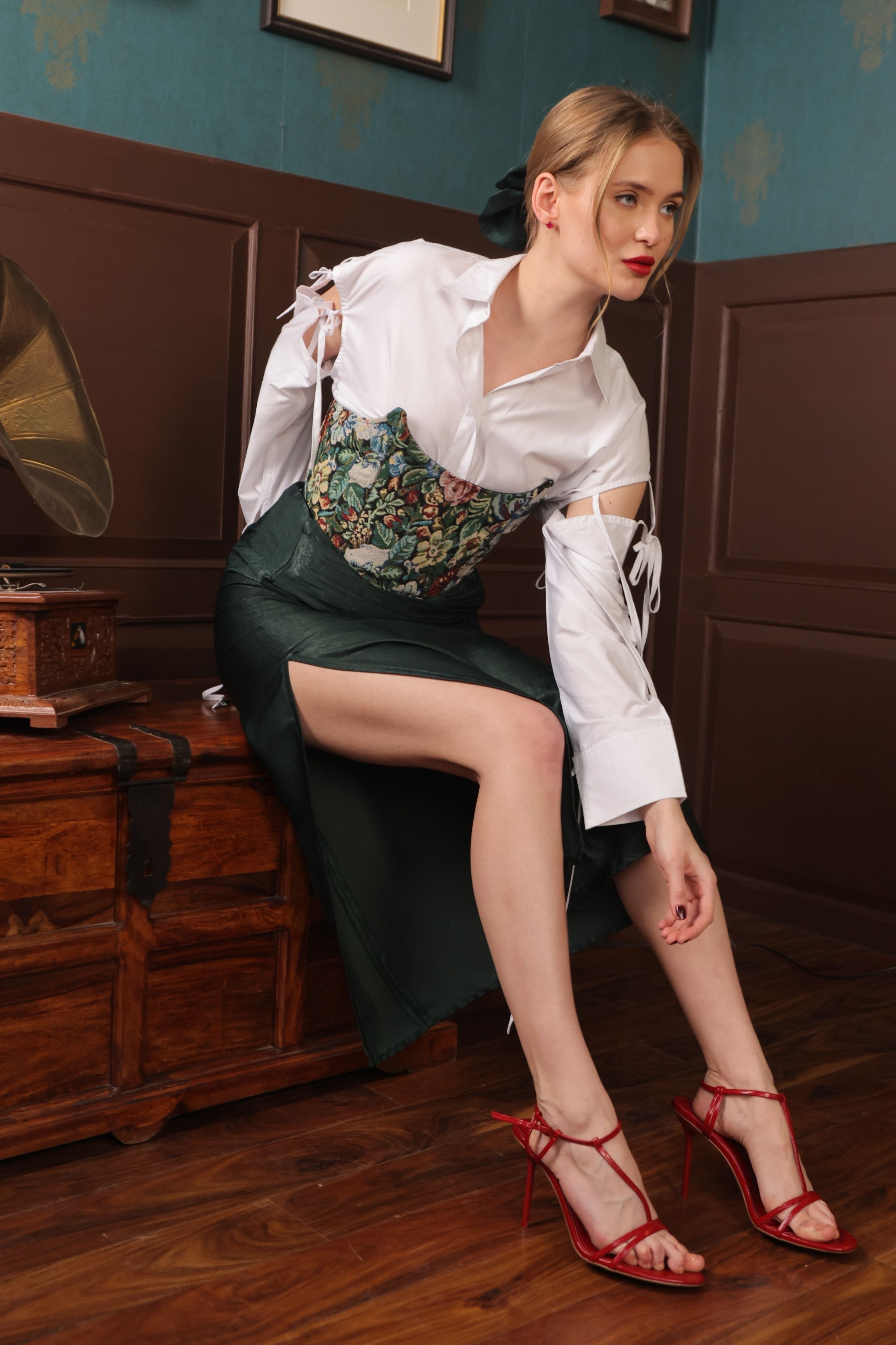 Ivy Drape Skirt Set