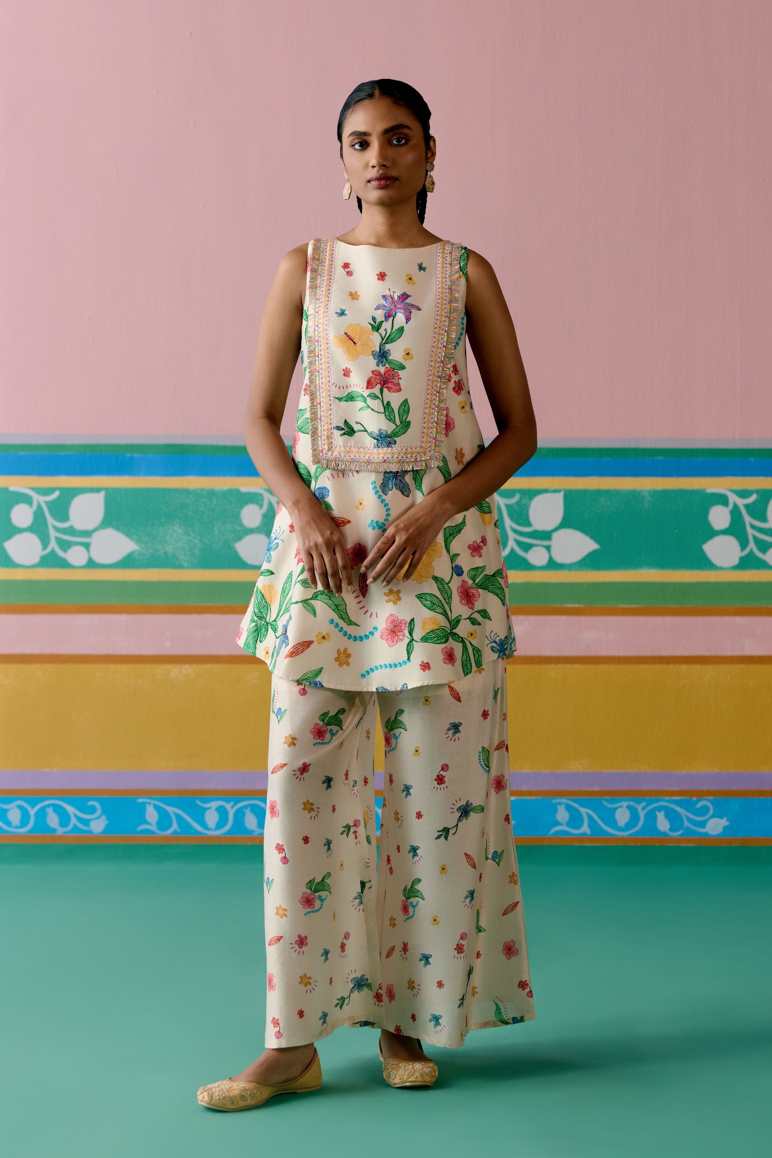 Ecru Floral Sleeveless Kurta Set