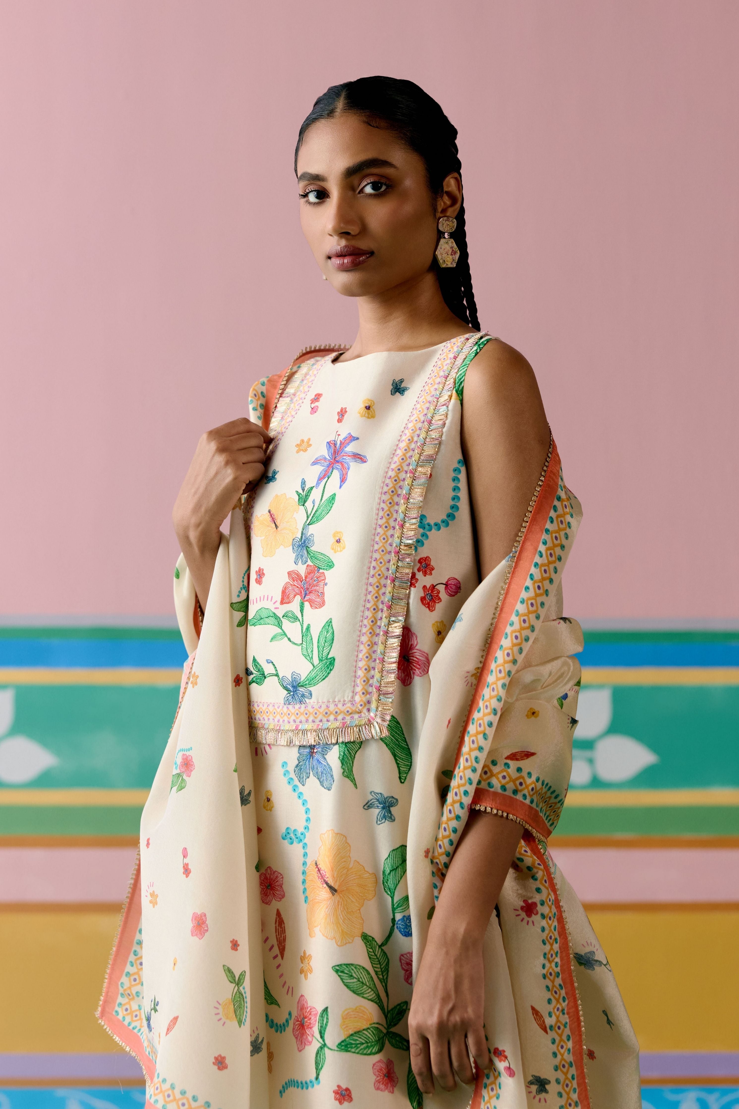 Ecru Floral Sleeveless Kurta Set