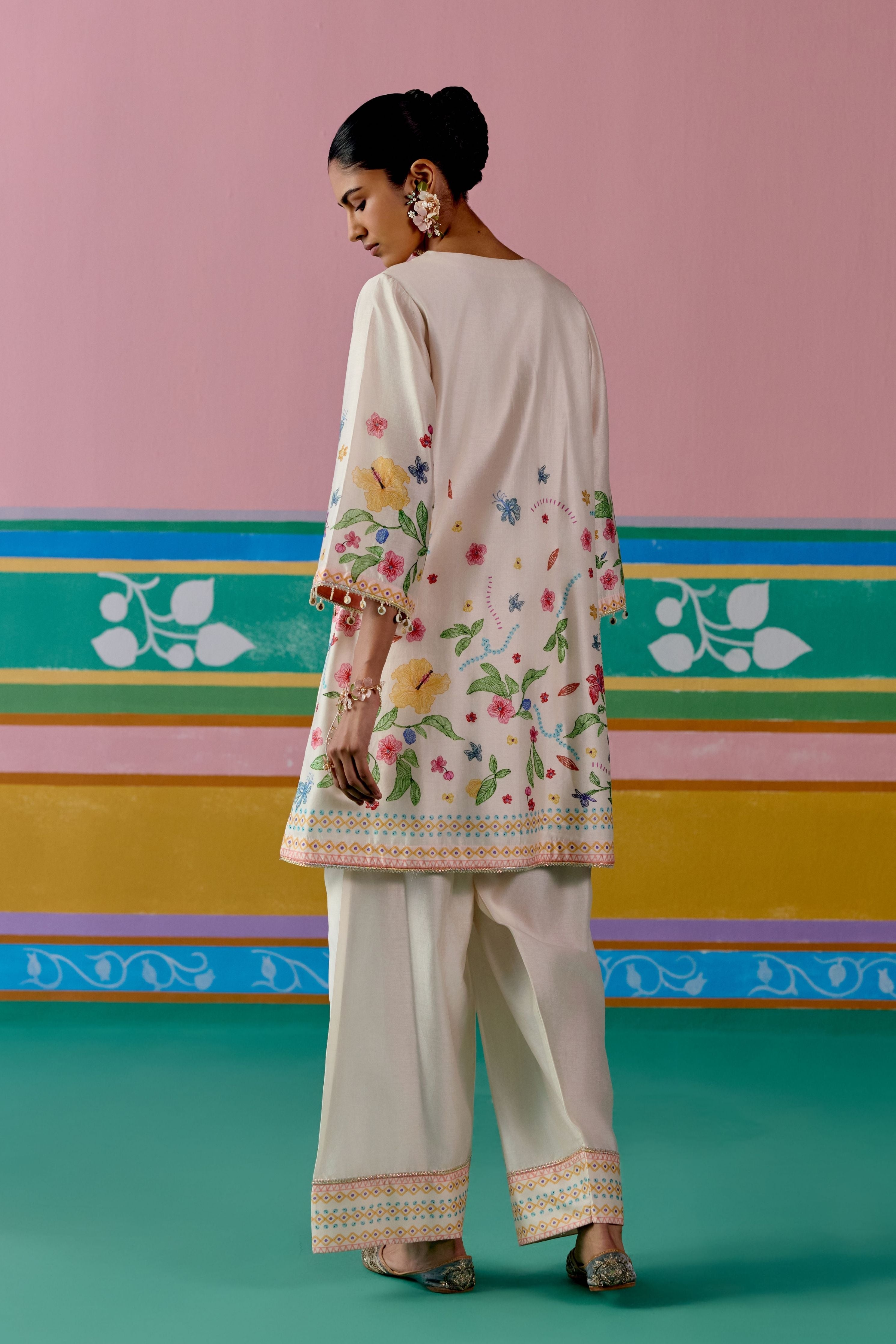Ecru Floral Square Neck Kurta Set