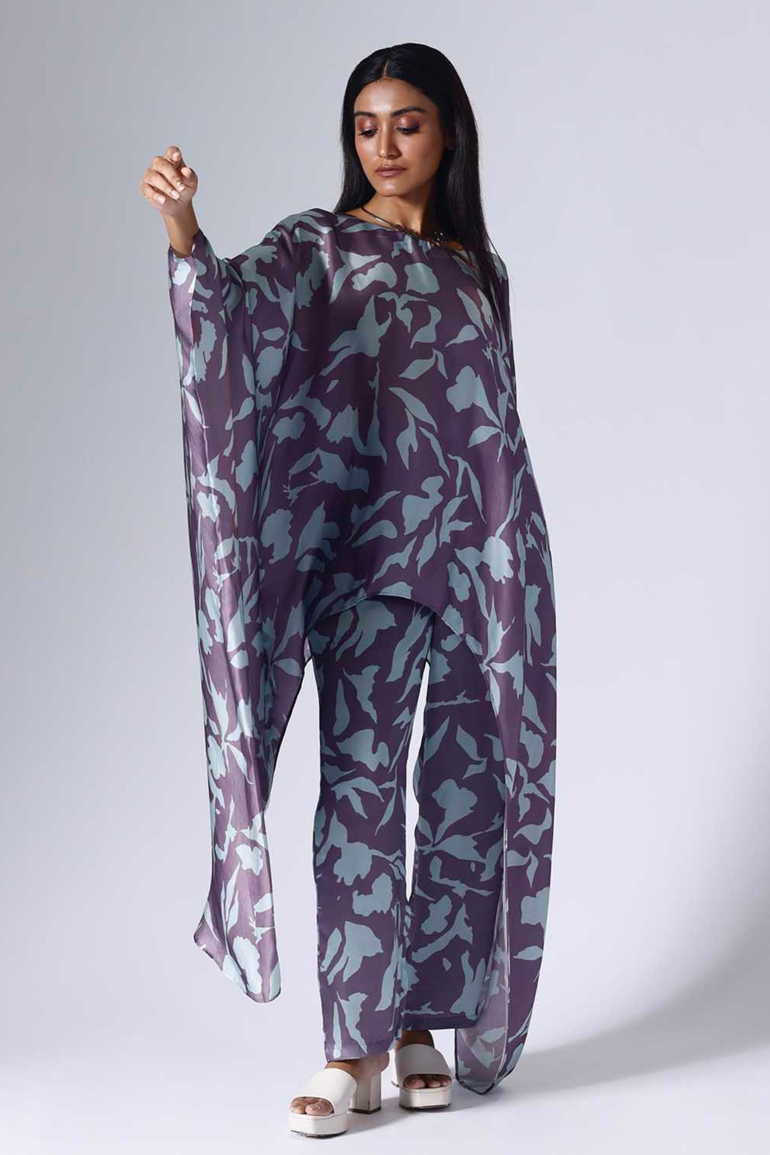 Foliage Poncho Set