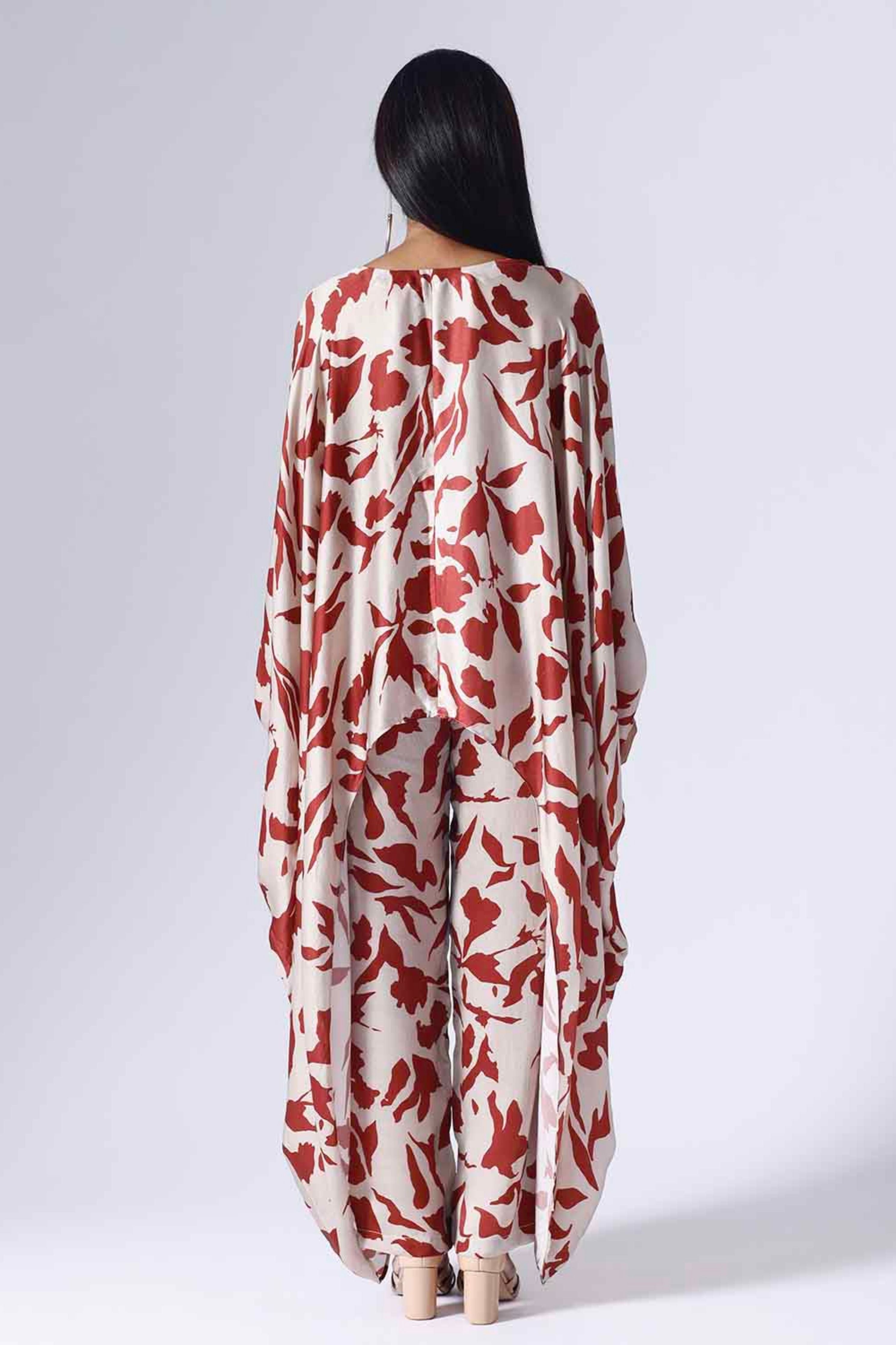 Foliage Taupe Poncho Set