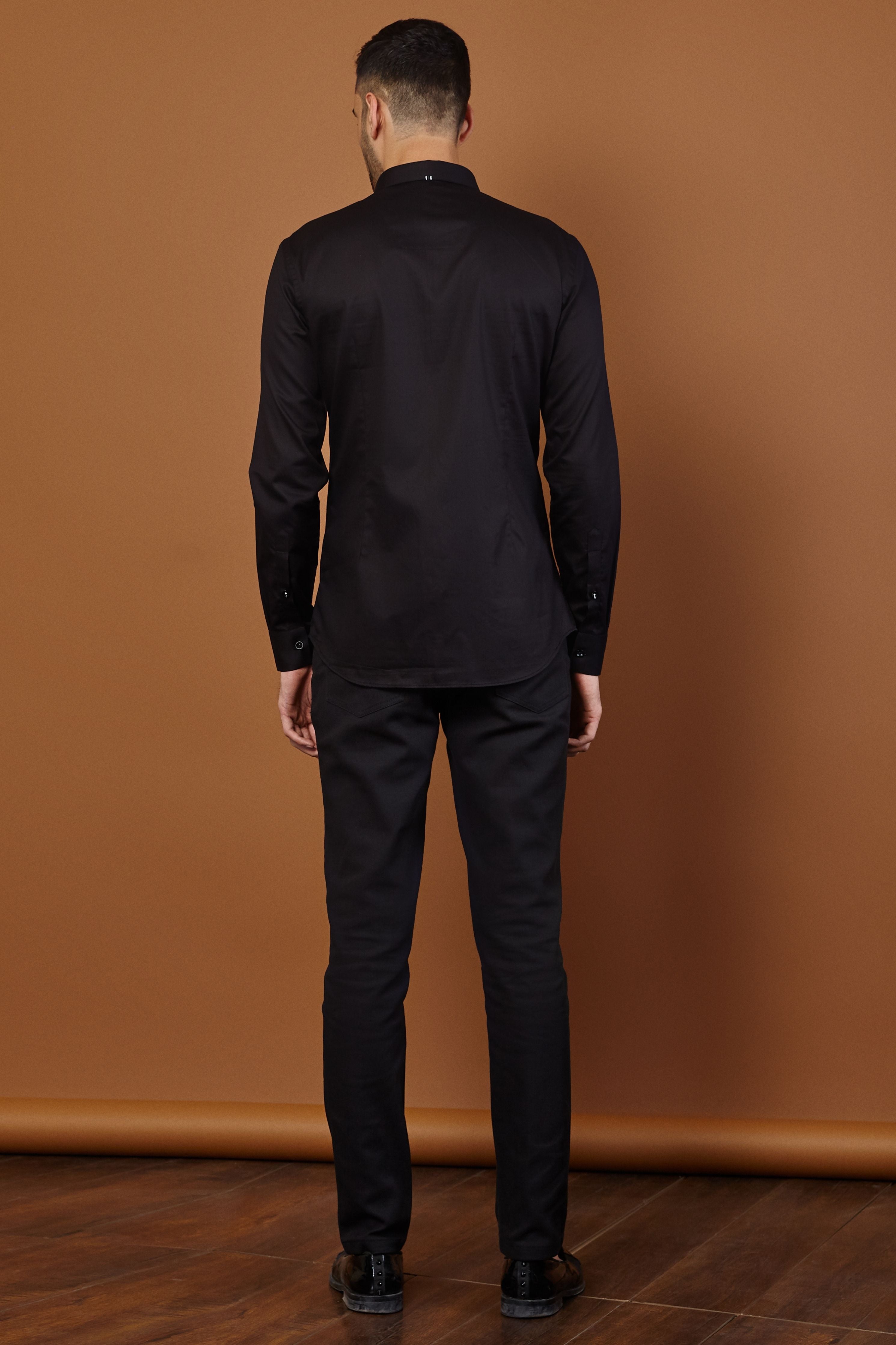 Gradient Black