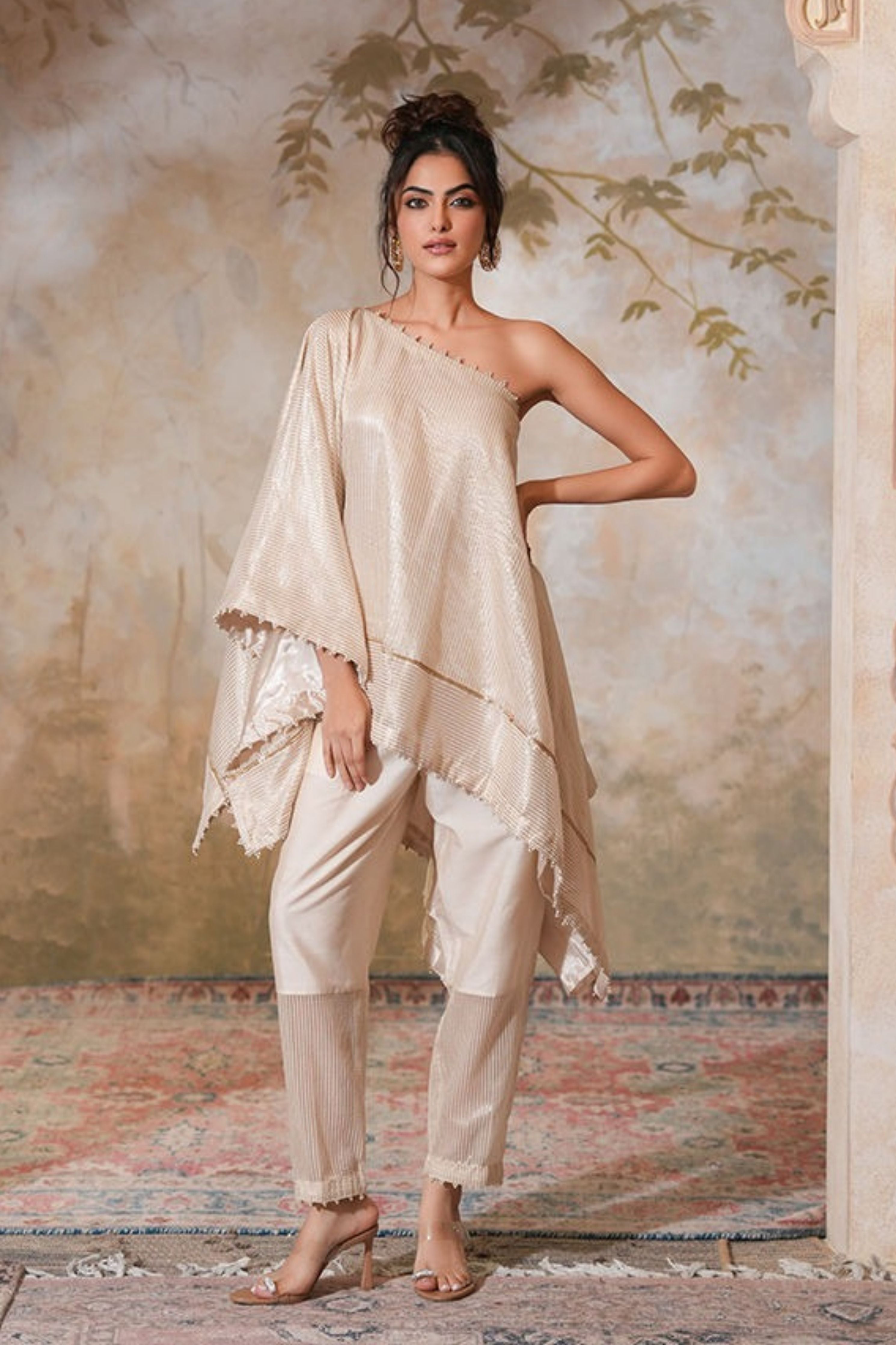Kohra Tissue Silk Kaftan Set