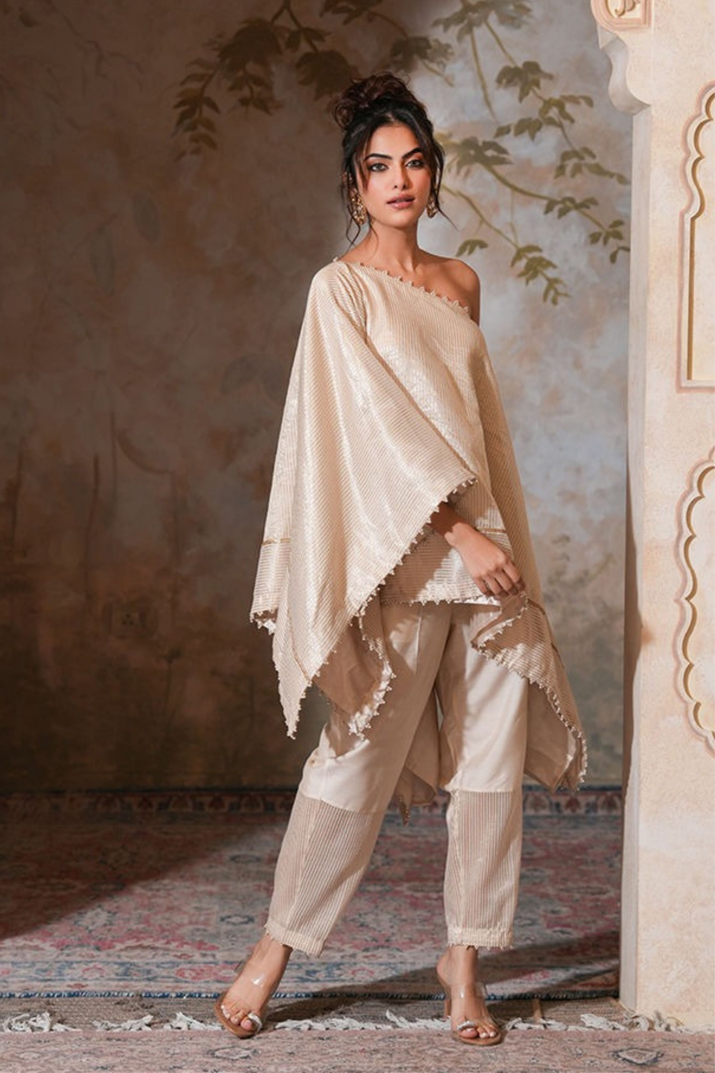 Kohra Tissue Silk Kaftan Set