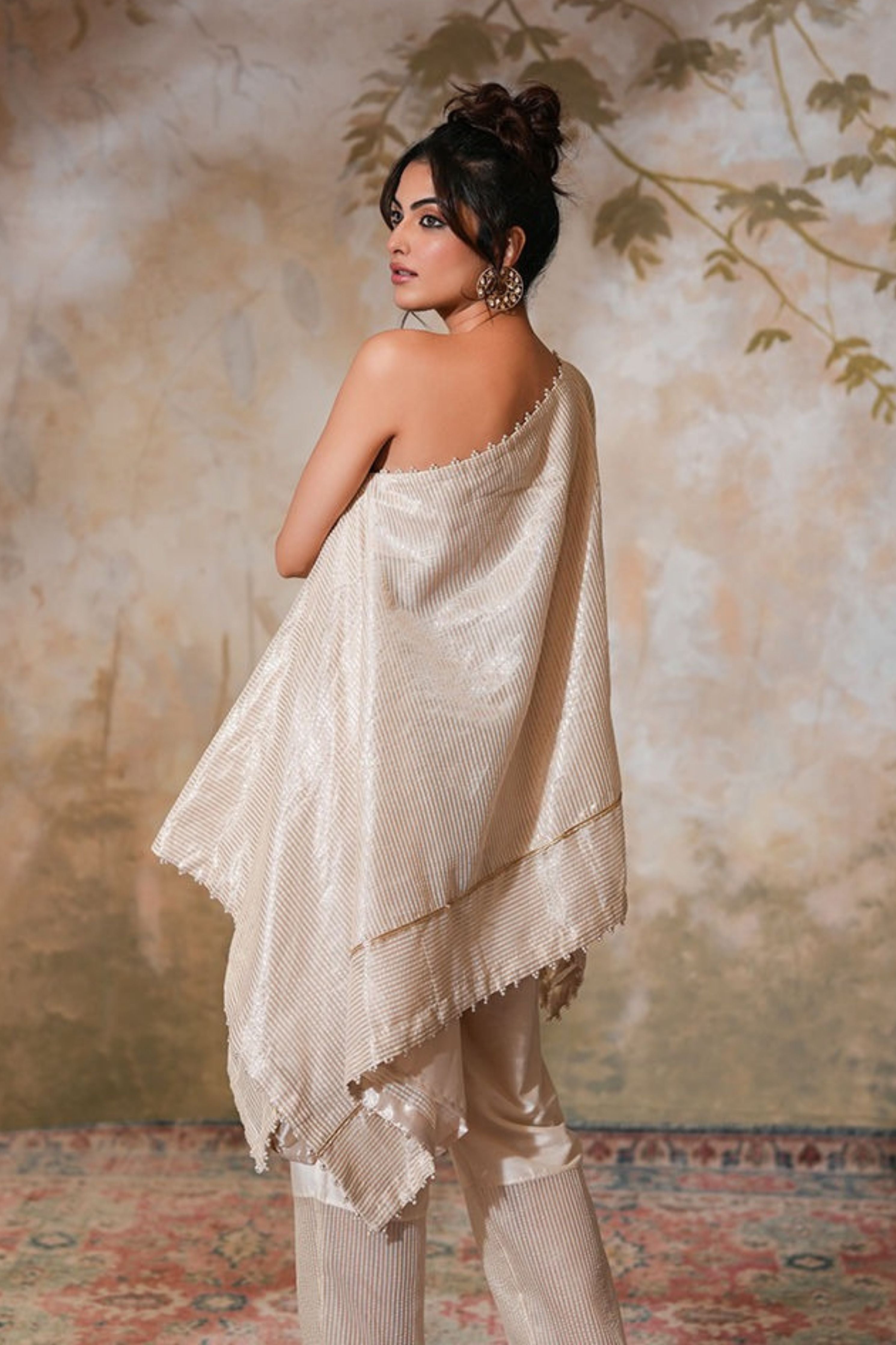 Kohra Tissue Silk Kaftan Set