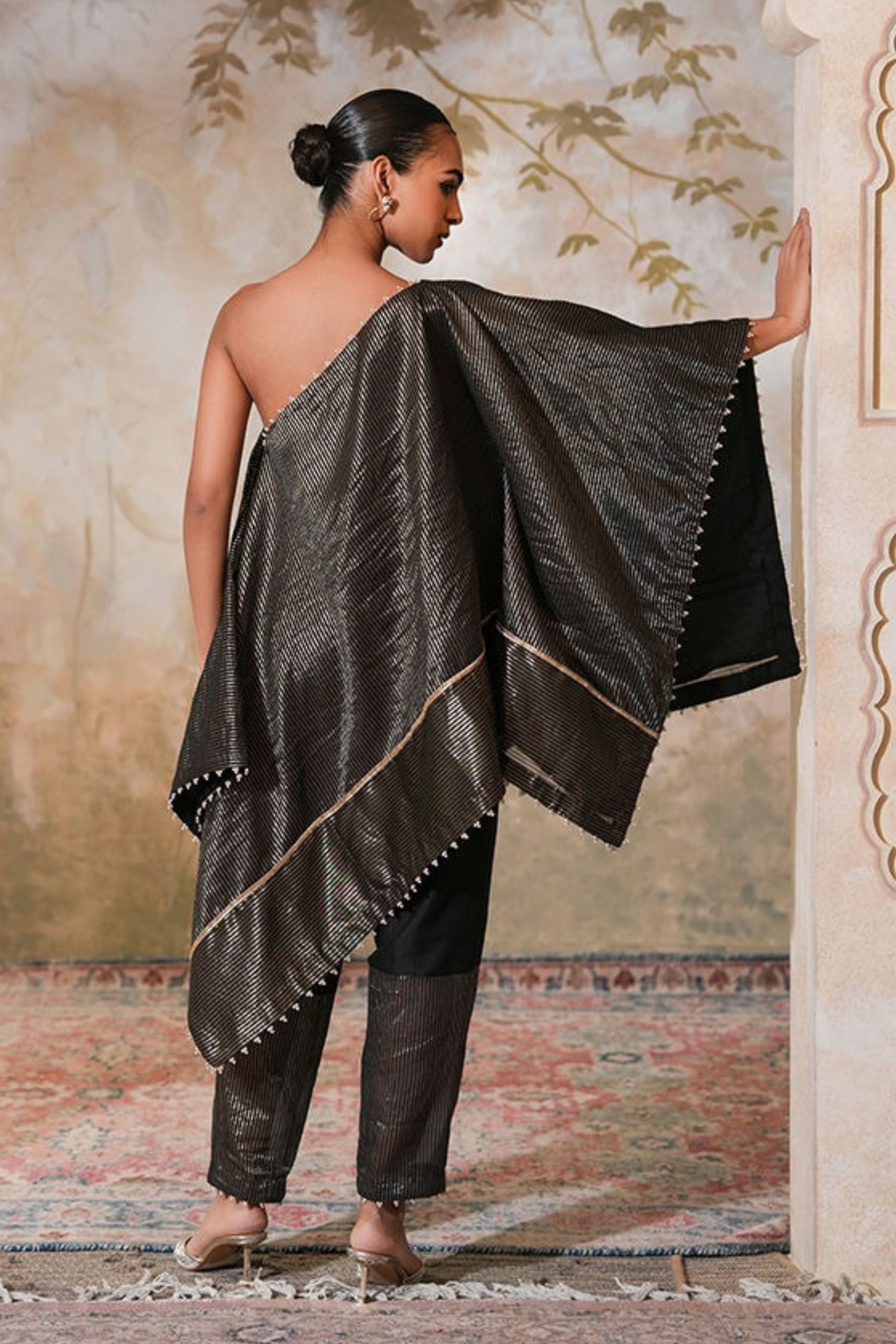 Kohl Tissue Silk Kaftan Set