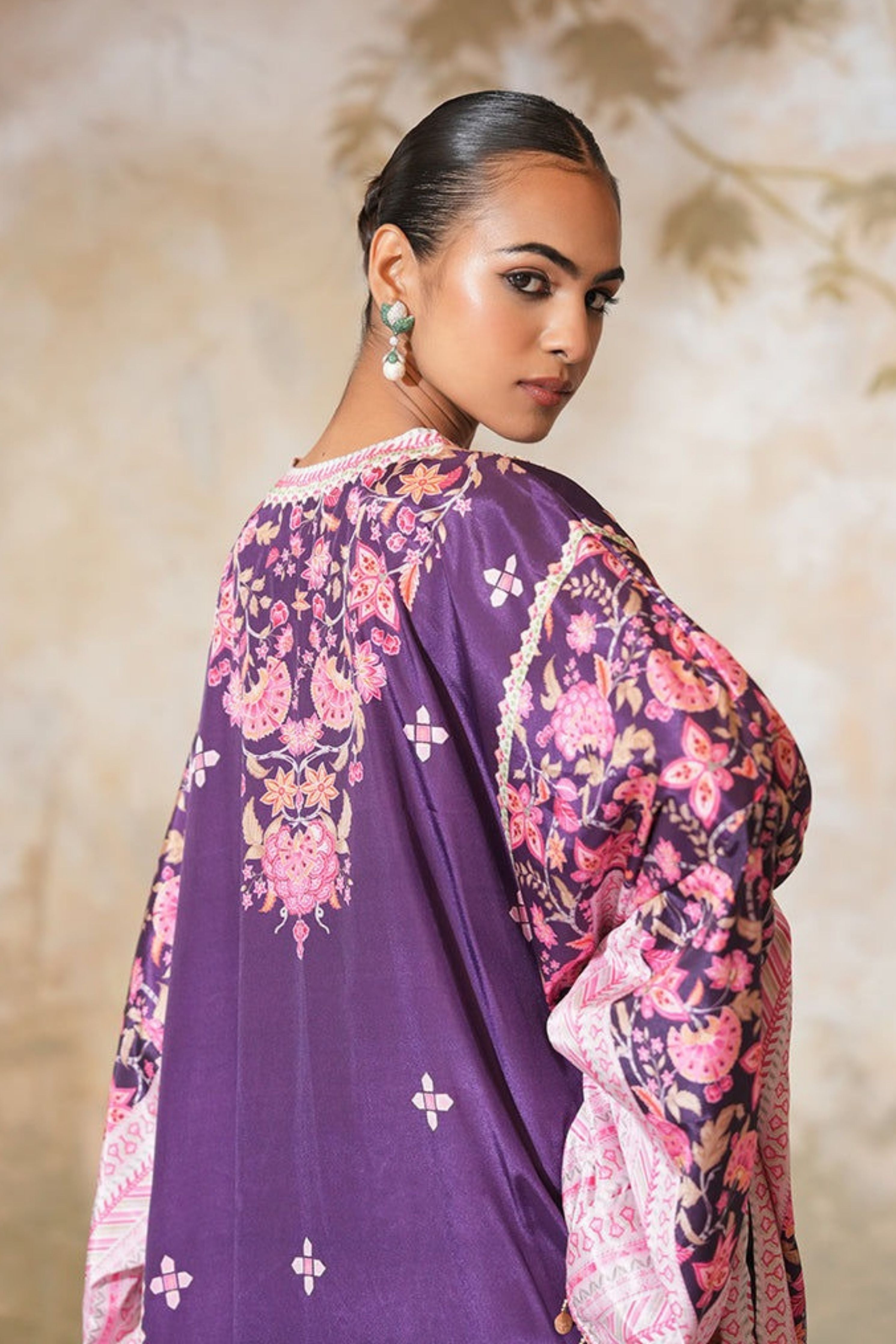 Jamni Naayab Kaftan Set