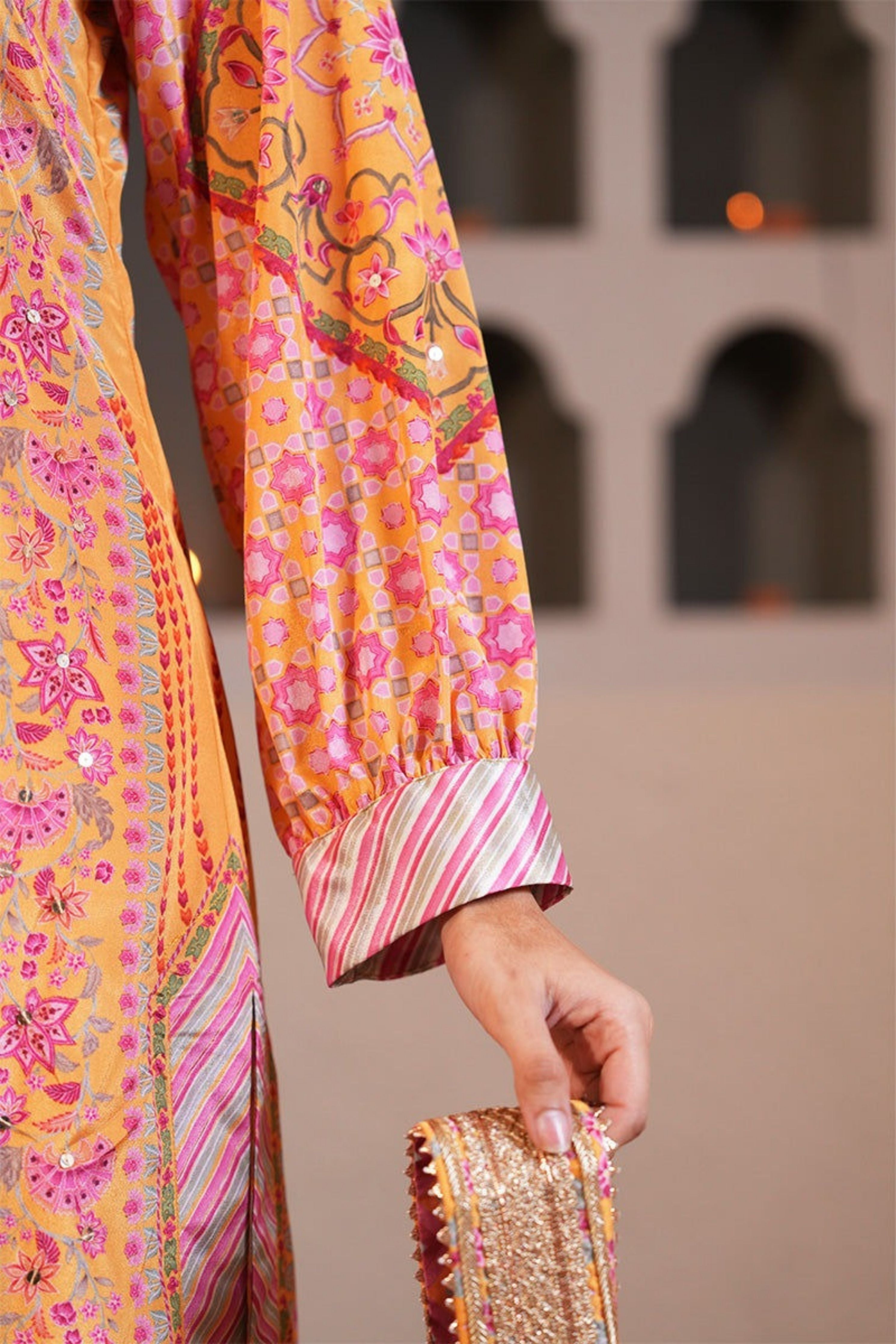 Mehreen Gulabi Kurta Set With Dupatta