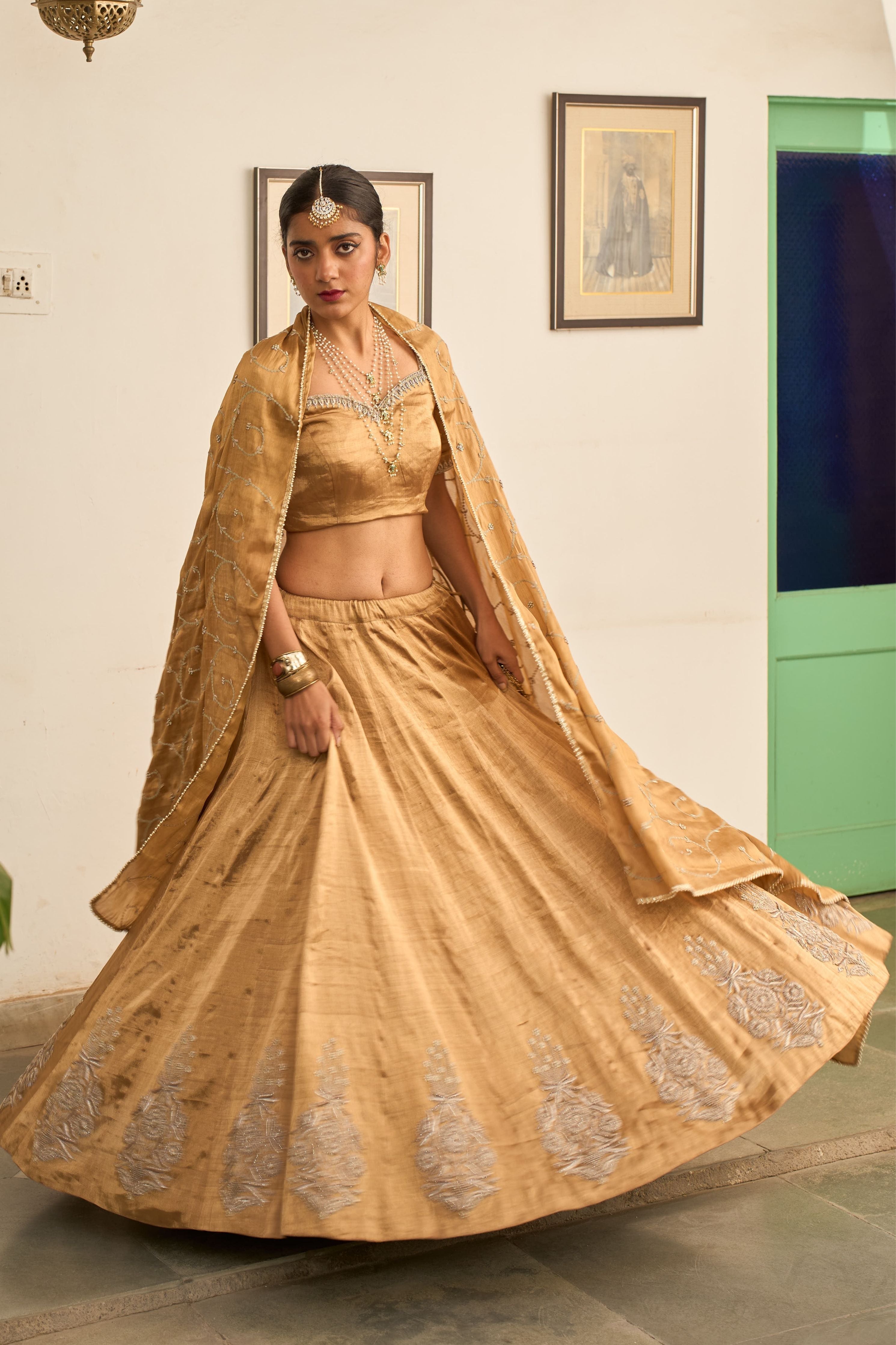 Suvarna Lehenga Set