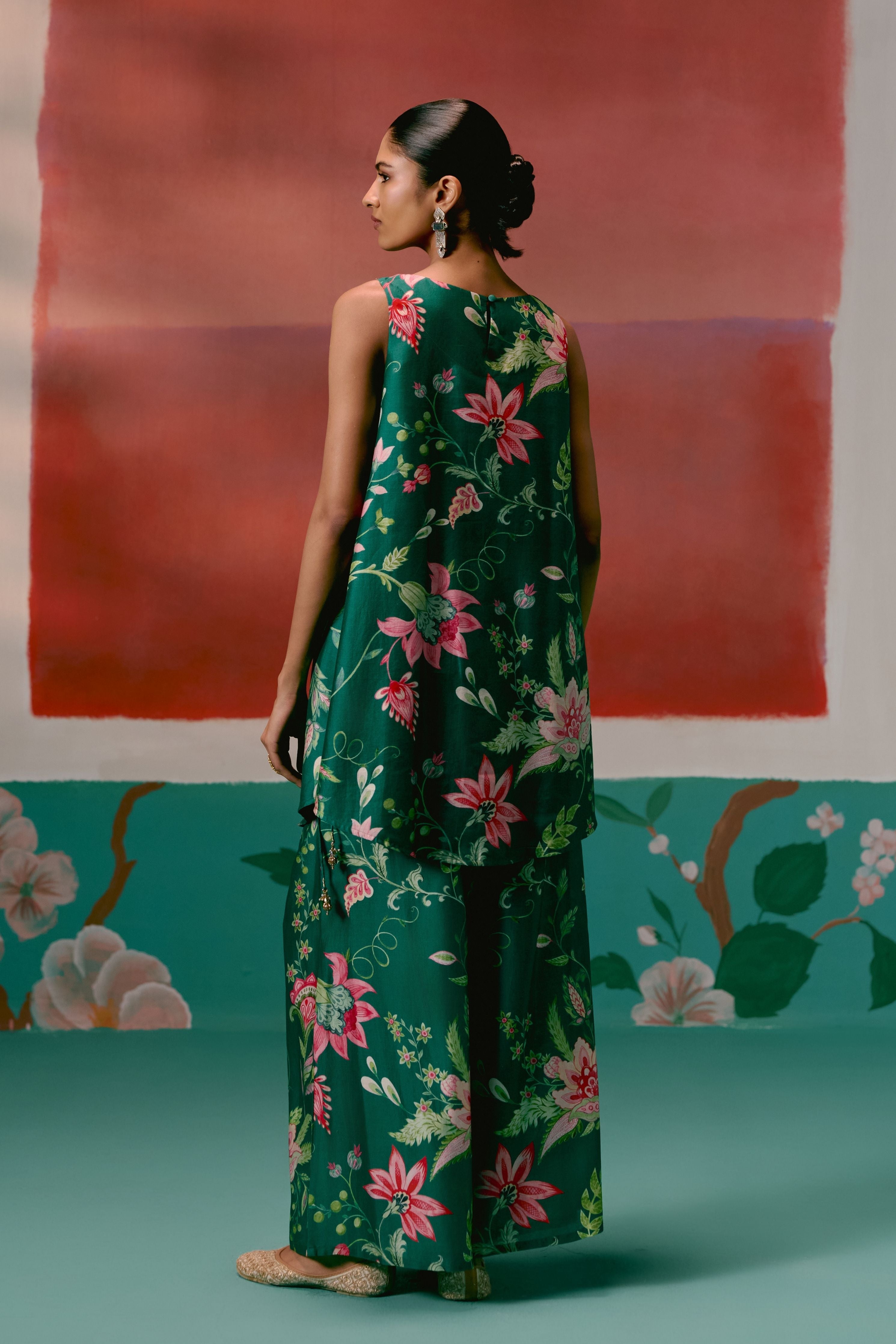 Green Chintz Sleeveless Kurta Set With Dupatta