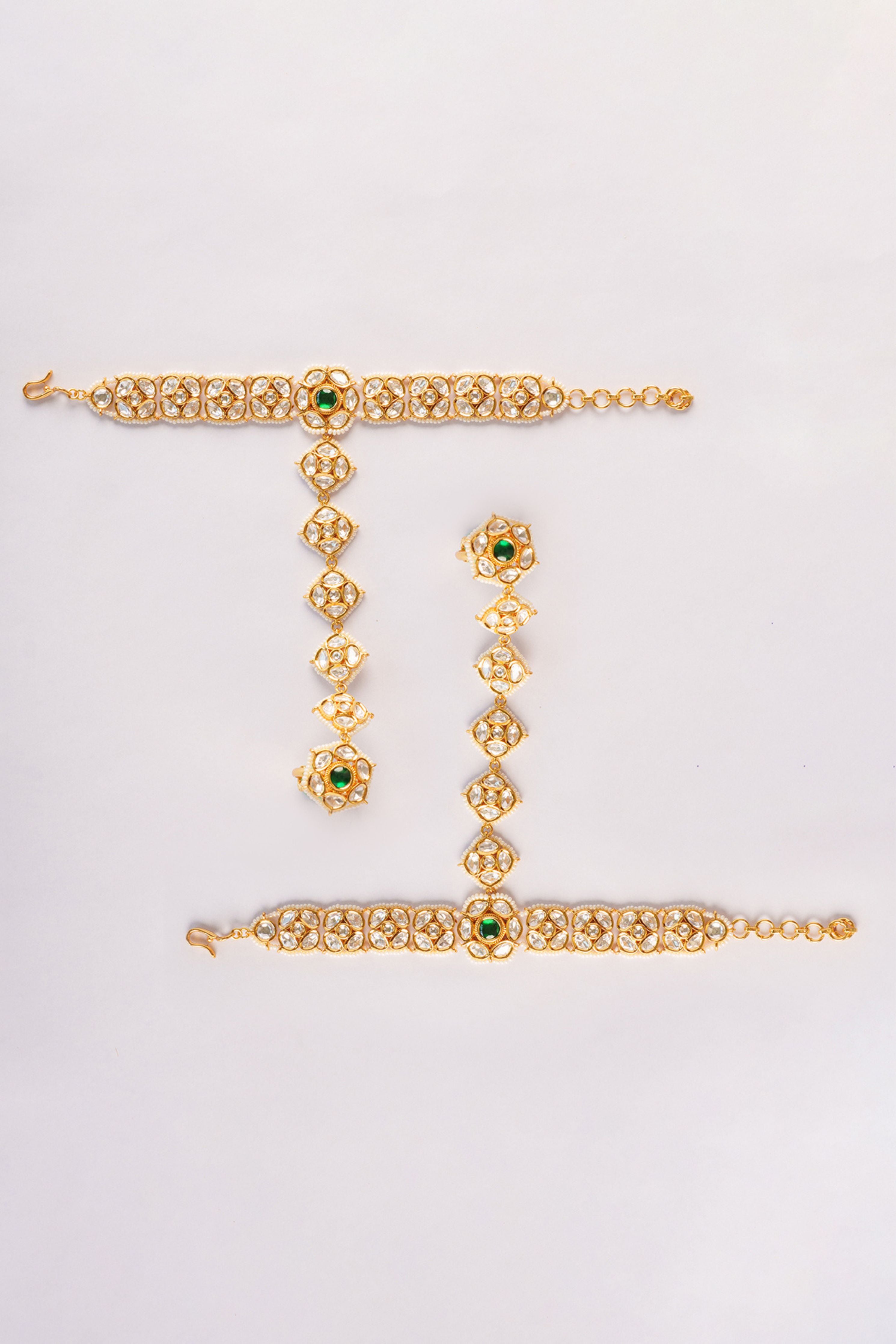 Green Elegant And Stylish Pair Of Kundan Haathphools