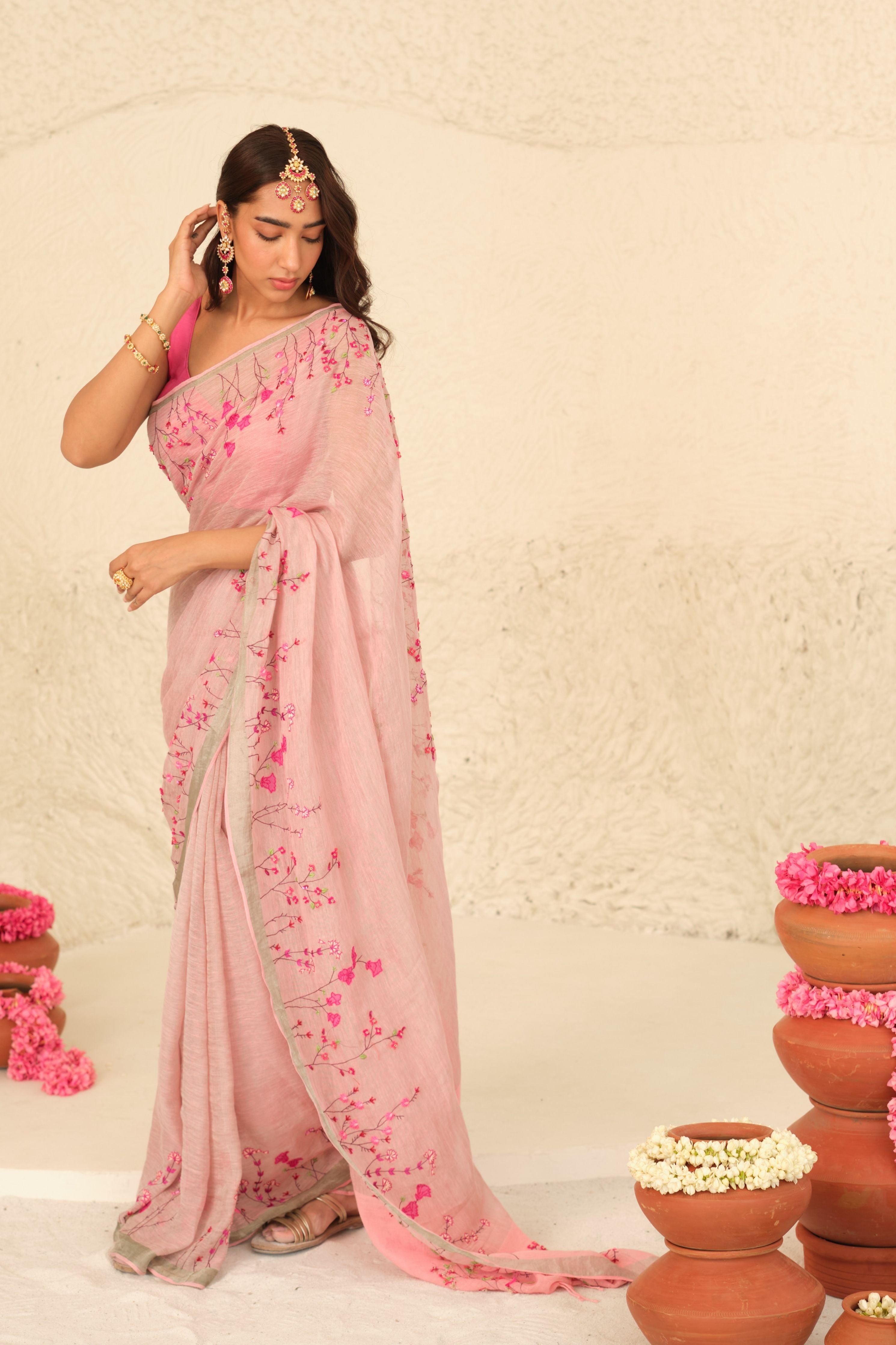 Gulbano Tissue Linen Sari