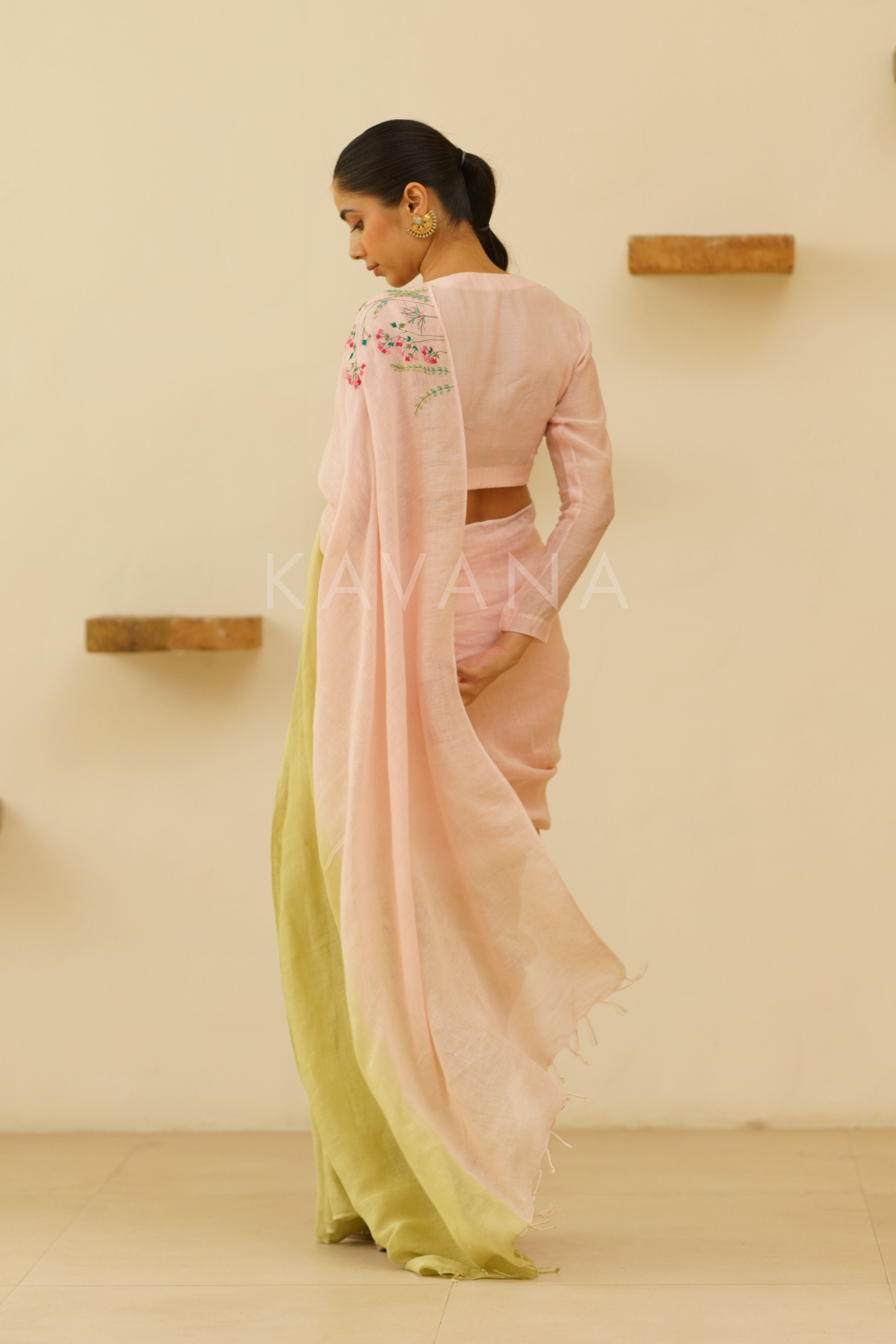 Gulnoor Linen Sari