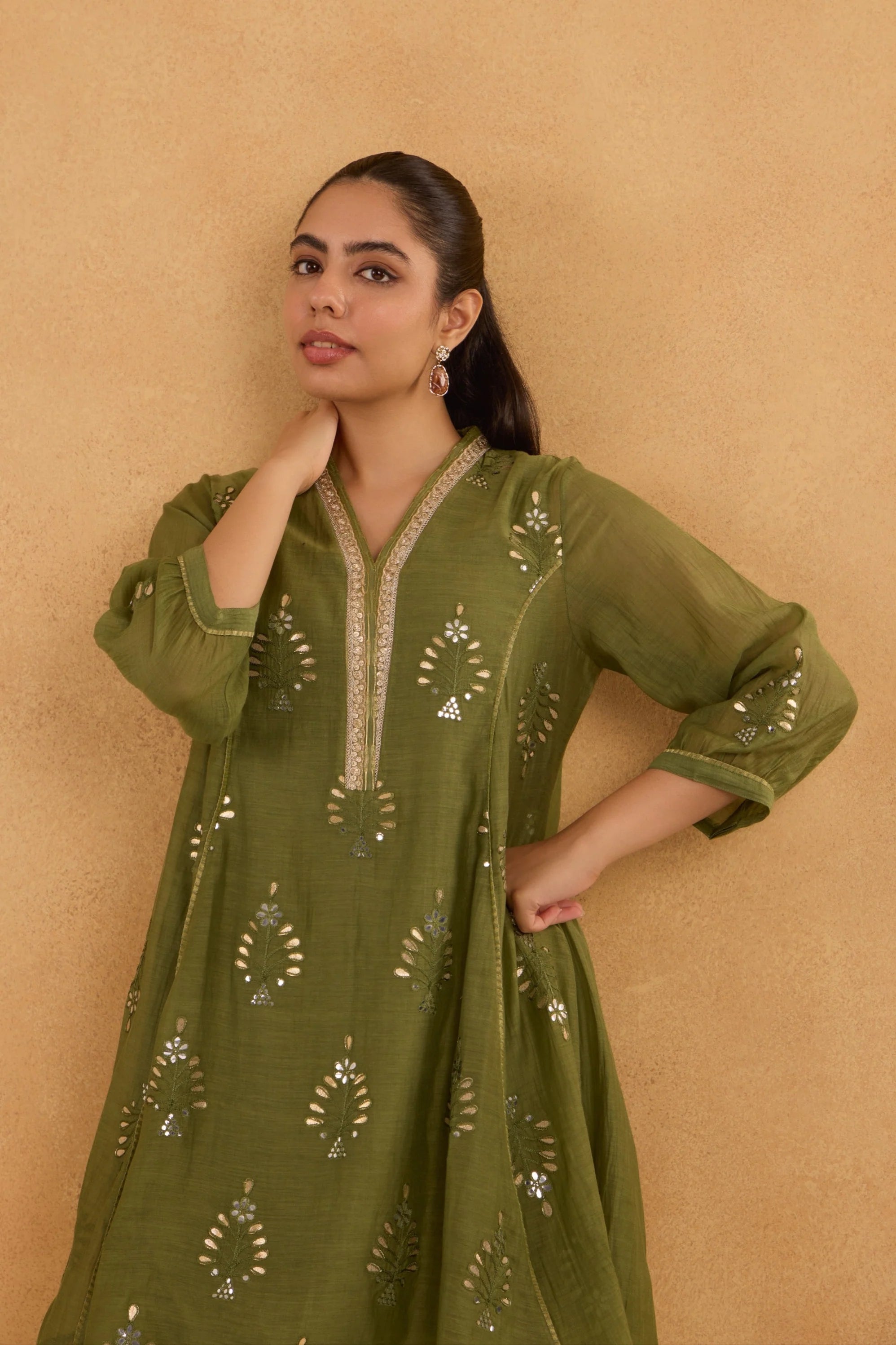 Mul Chanderi High-Low Kurta with Gota Floral Embroidery and Tissue Pants in Forest Green