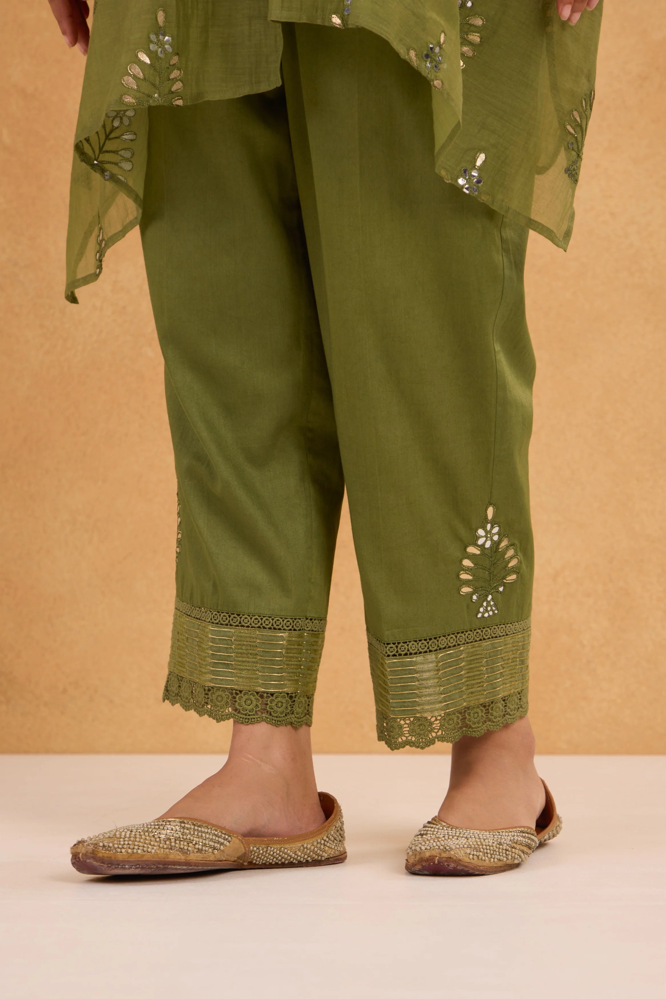 Asymmetric Embroidered Cowl Tunic Set in Forest Green