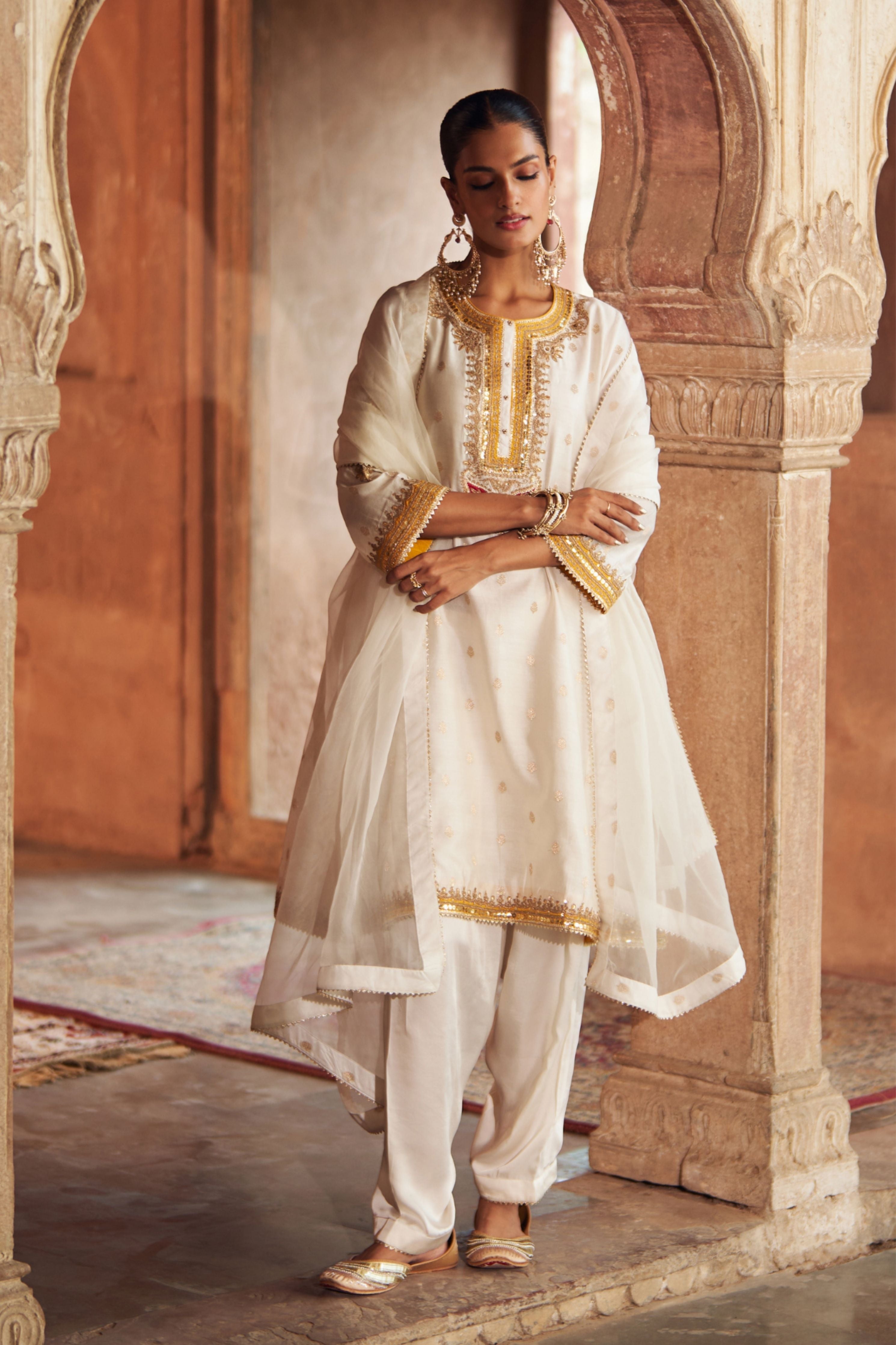 Inaayat  Daisy Ivory Chauga With Salwar With Dupatta