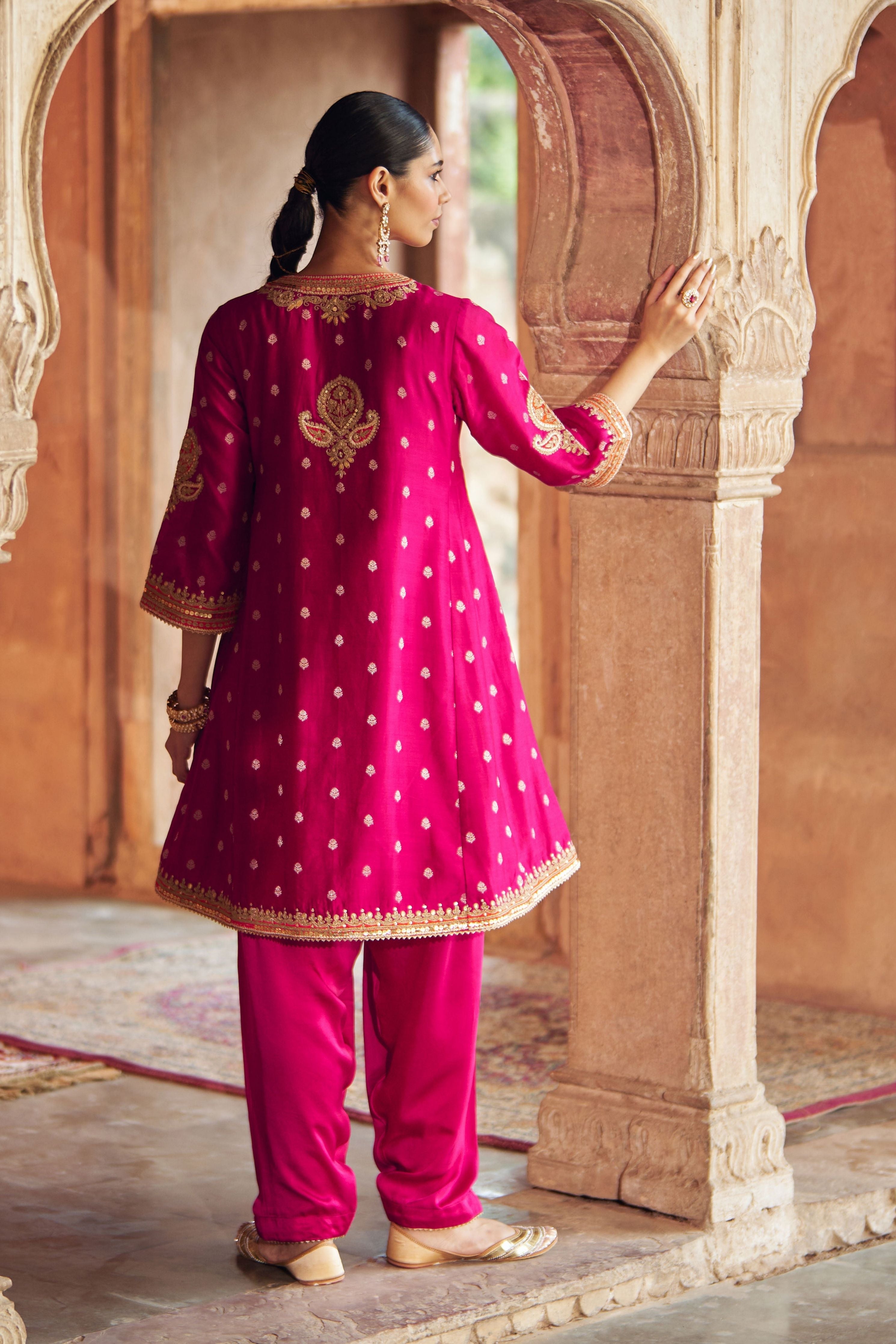 Inaayat Hotpink Chauga With Salwar