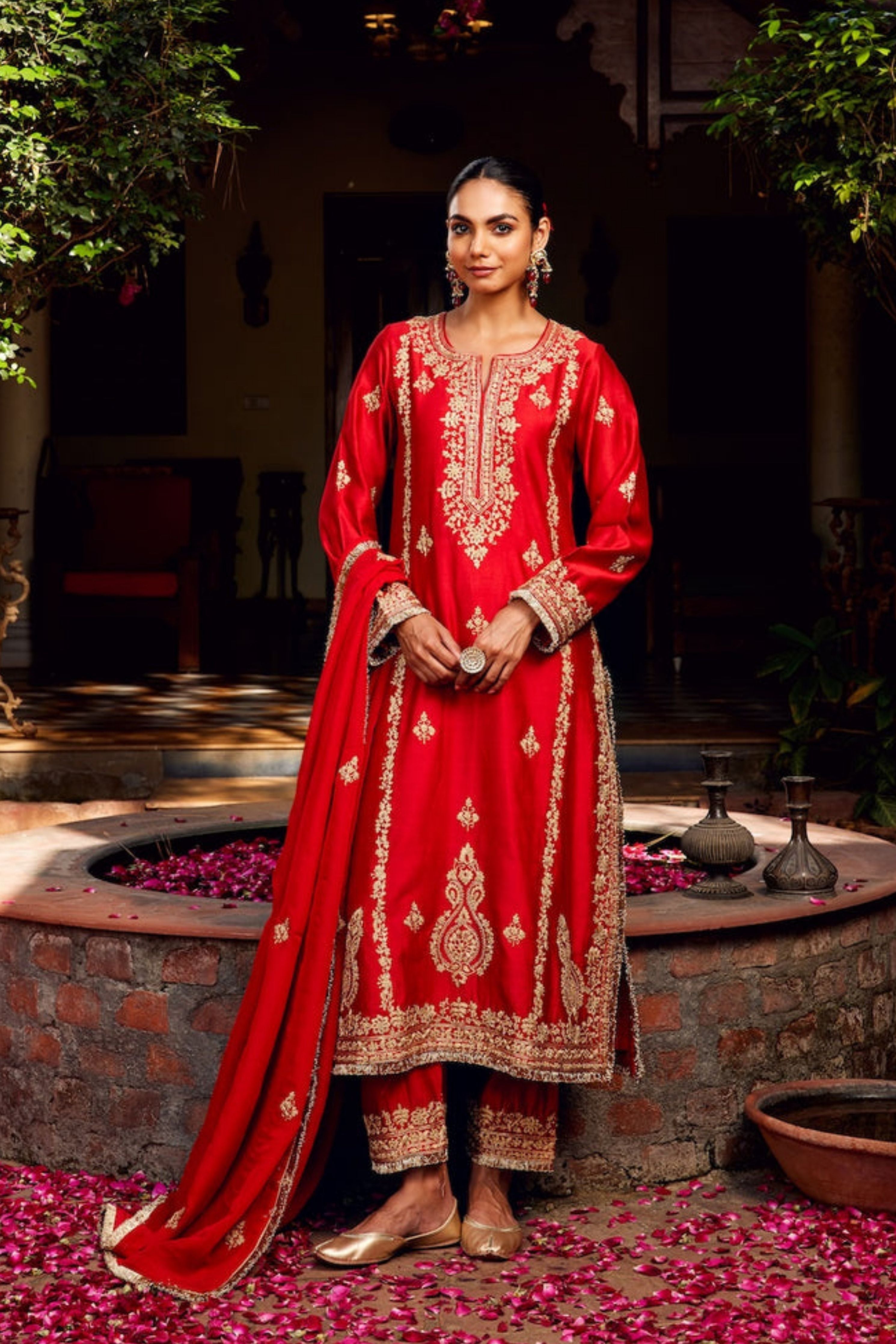 Sindoori Inayat Kurta Set