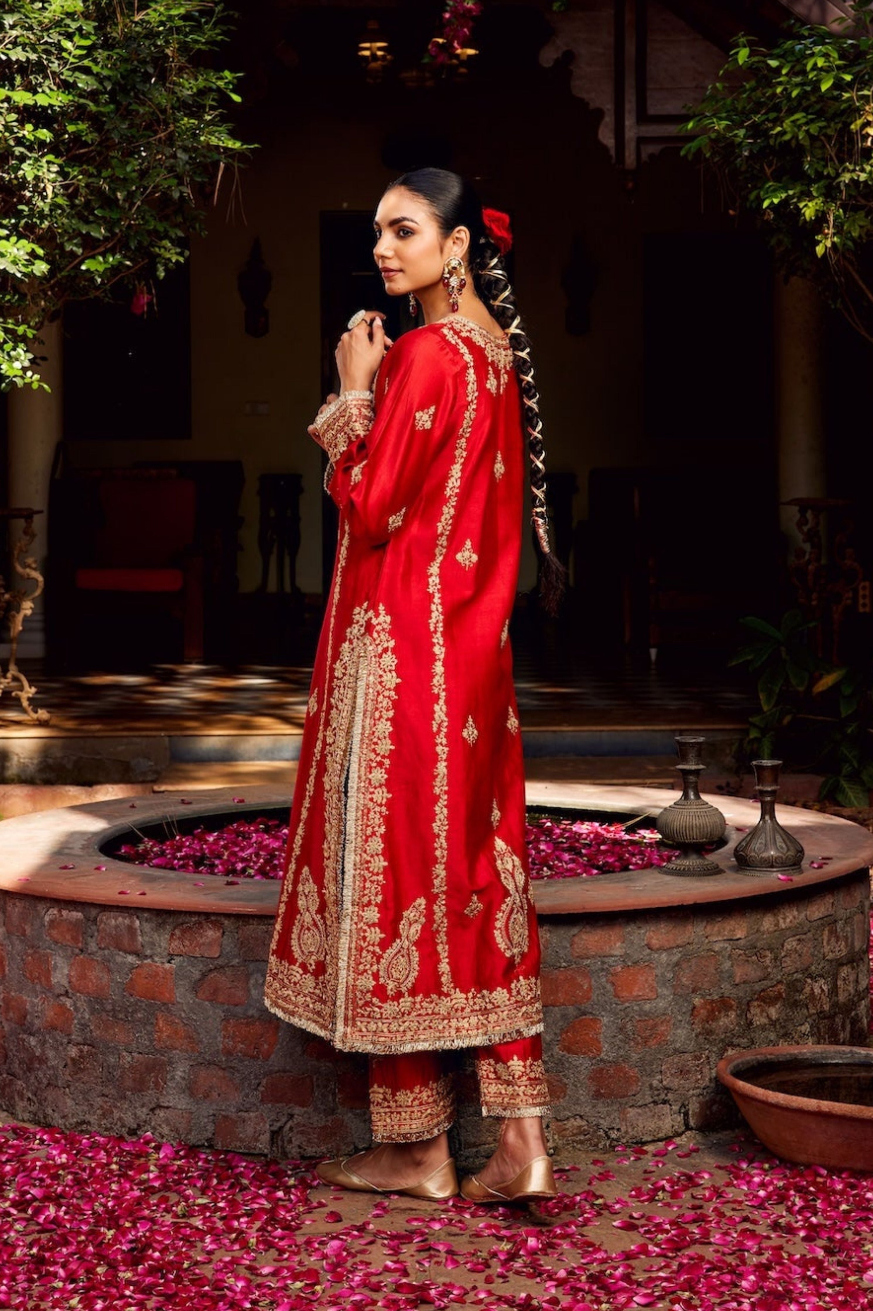 Sindoori Inayat Kurta Set
