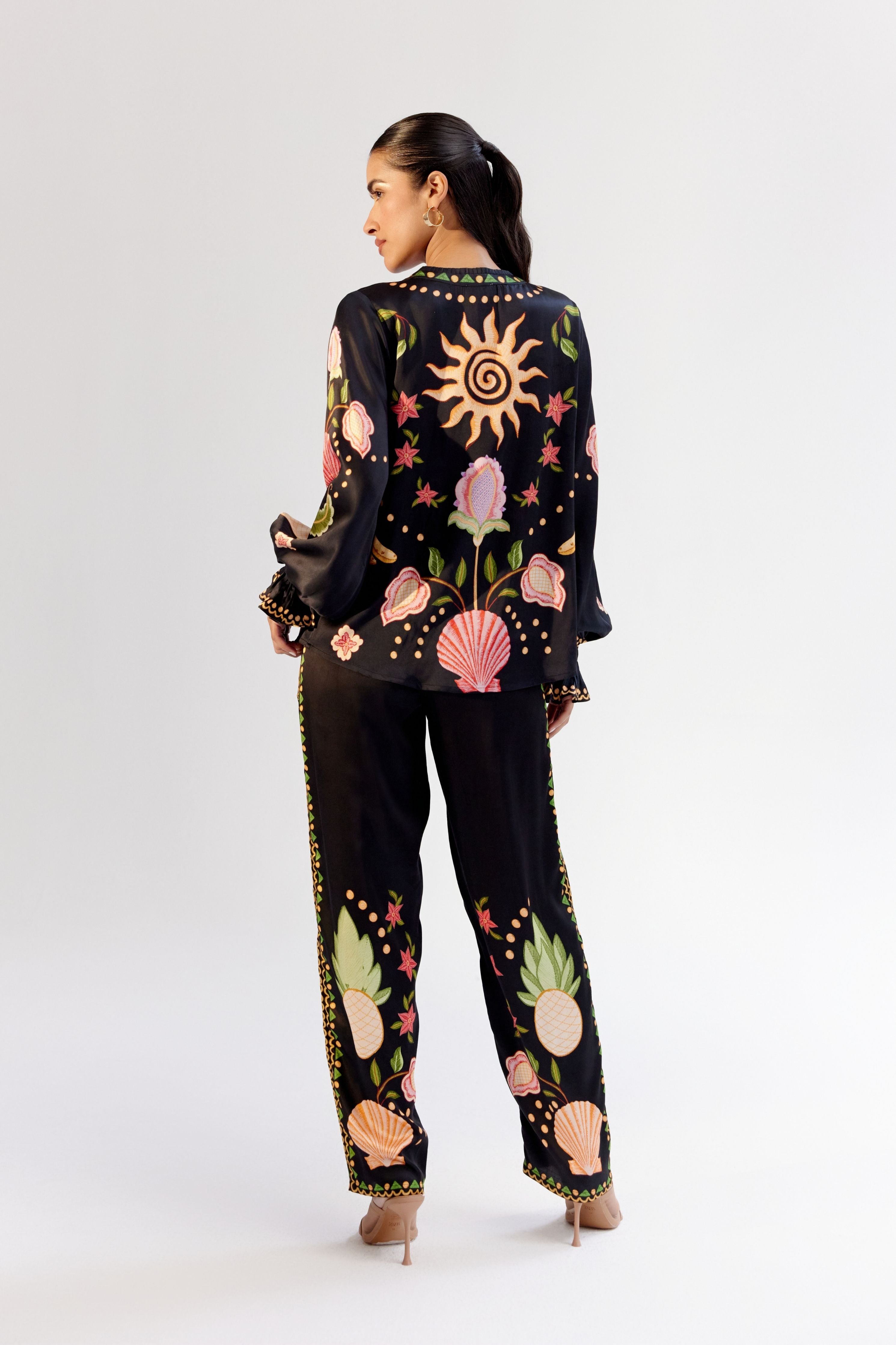 Black Ilia Pants Seashell