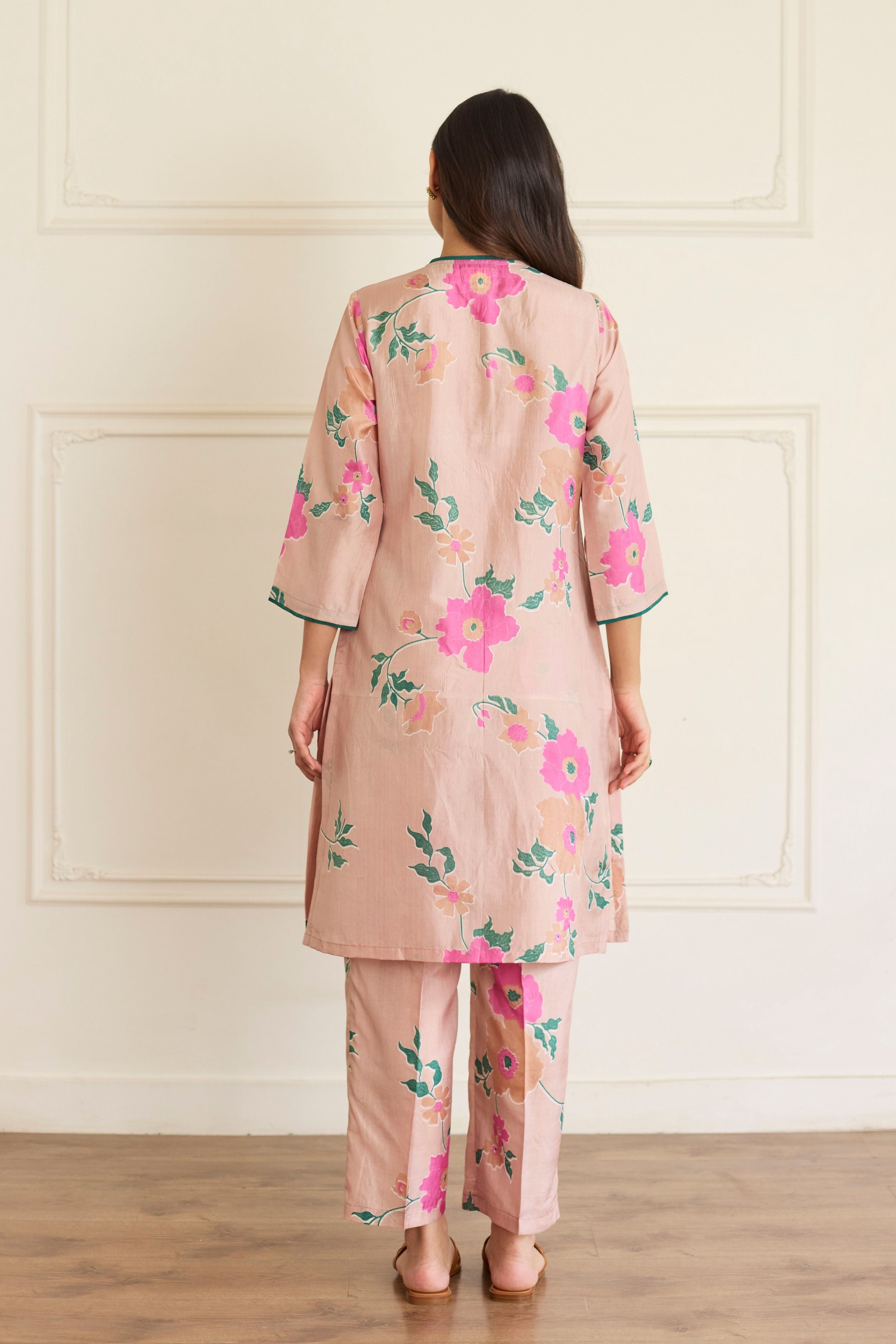 Toosh Kurta Set