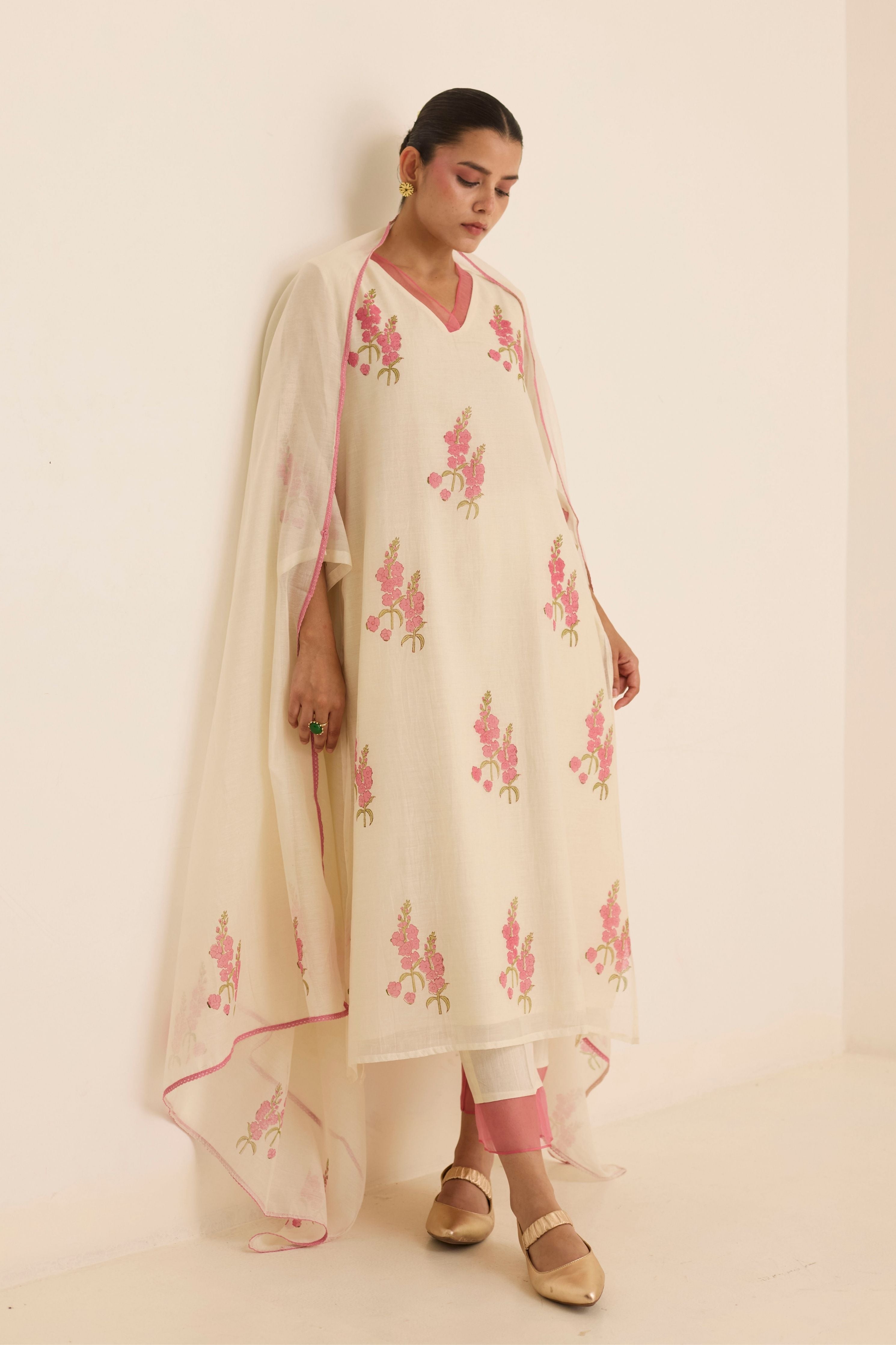 Ava Kurta Set