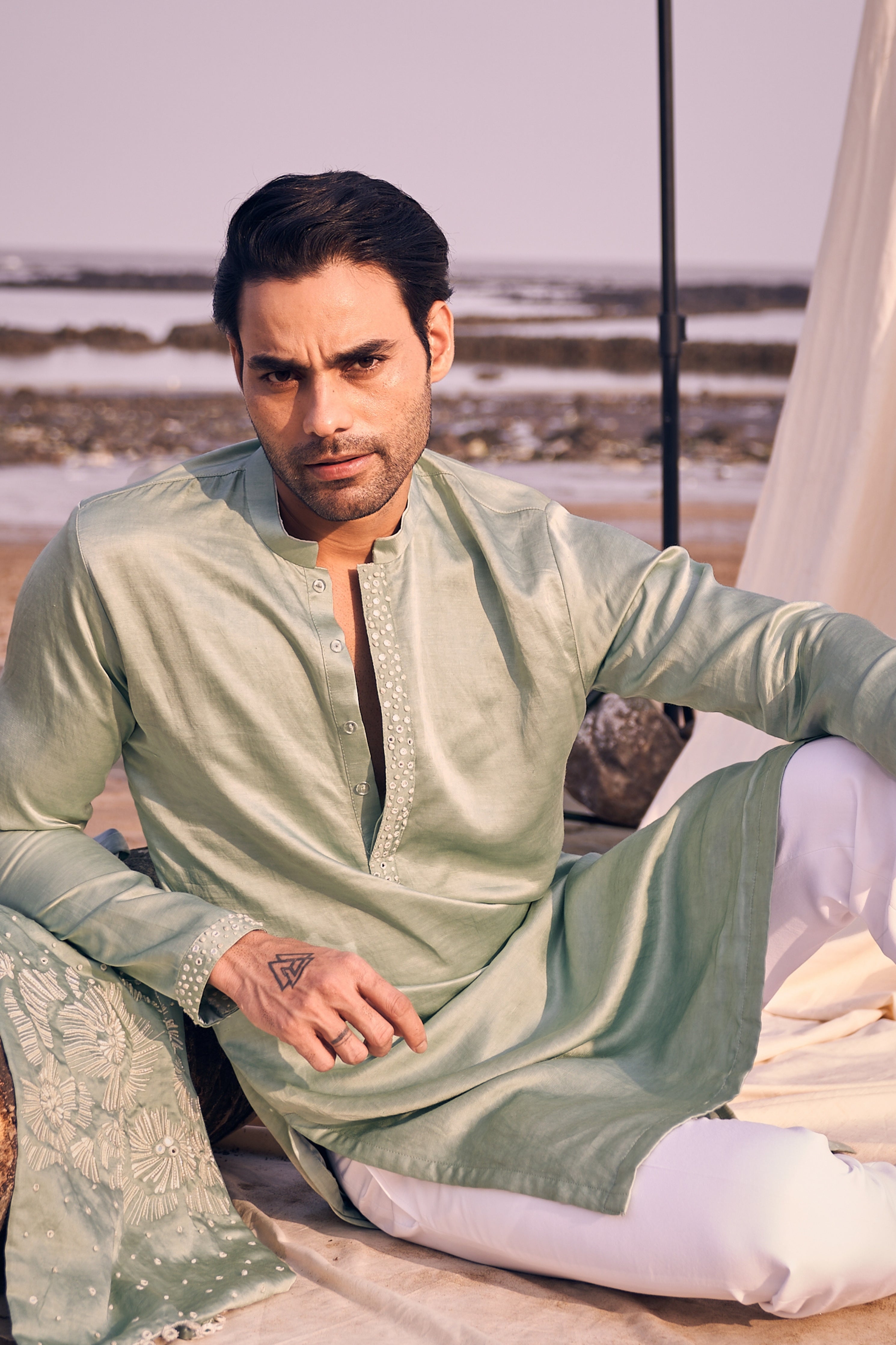 Mirror Tussels Kurta Set